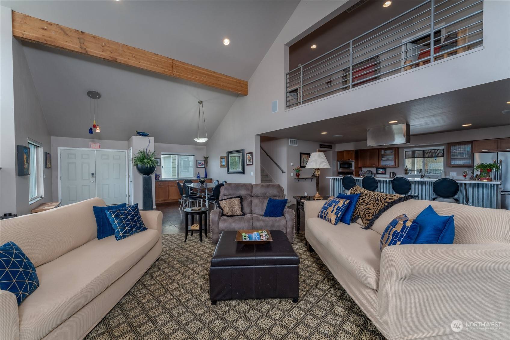 Chelan, WA 98816,445 Howser LN