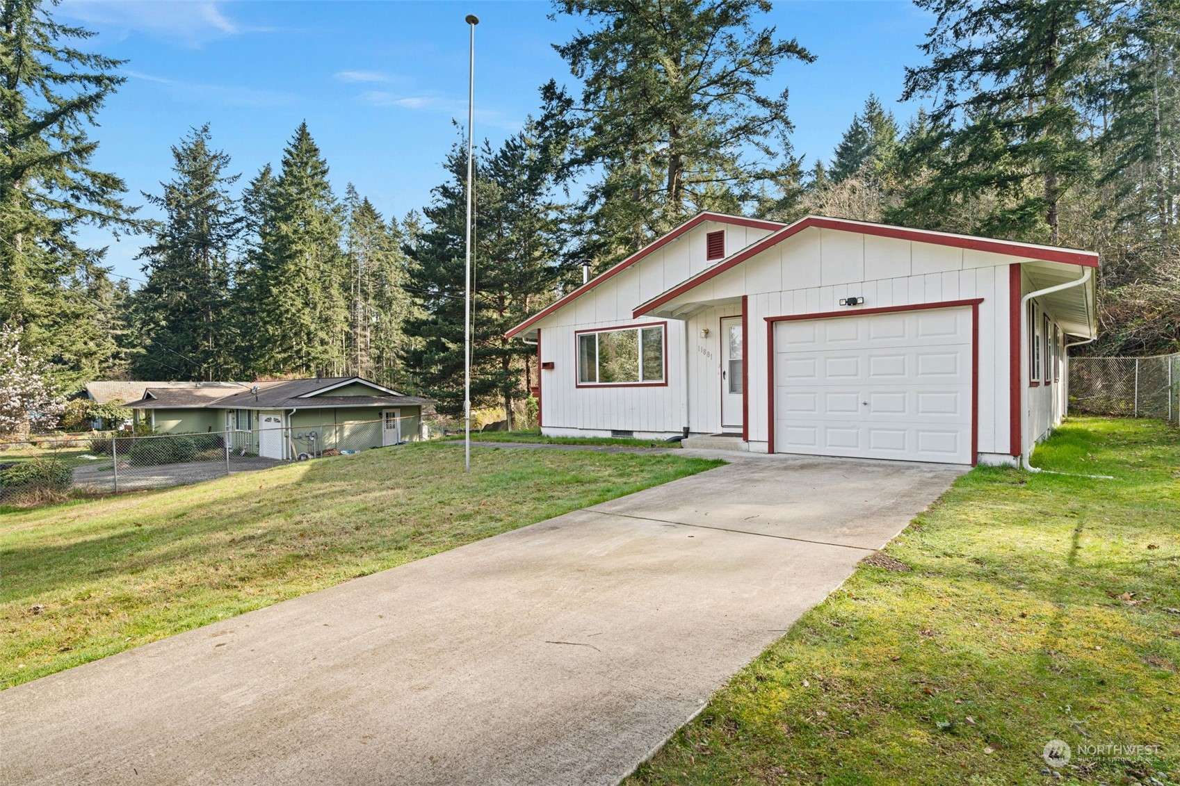 Port Orchard, WA 98367,11881 Gable AVE SW