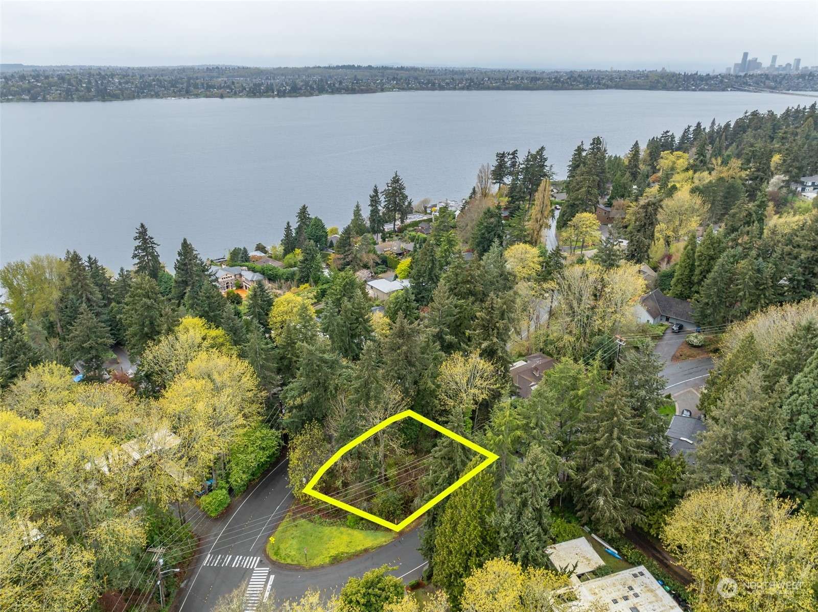 Mercer Island, WA 98040,4115 78th AVE SE