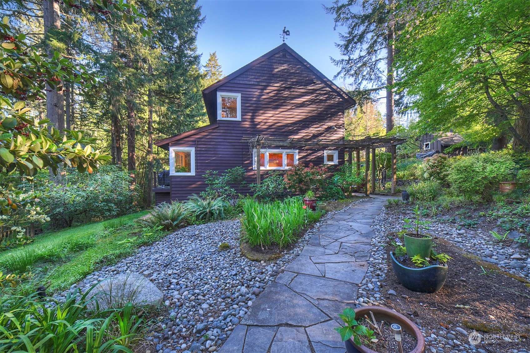 Bainbridge Island, WA 98110,6998 Island Center Rd NE