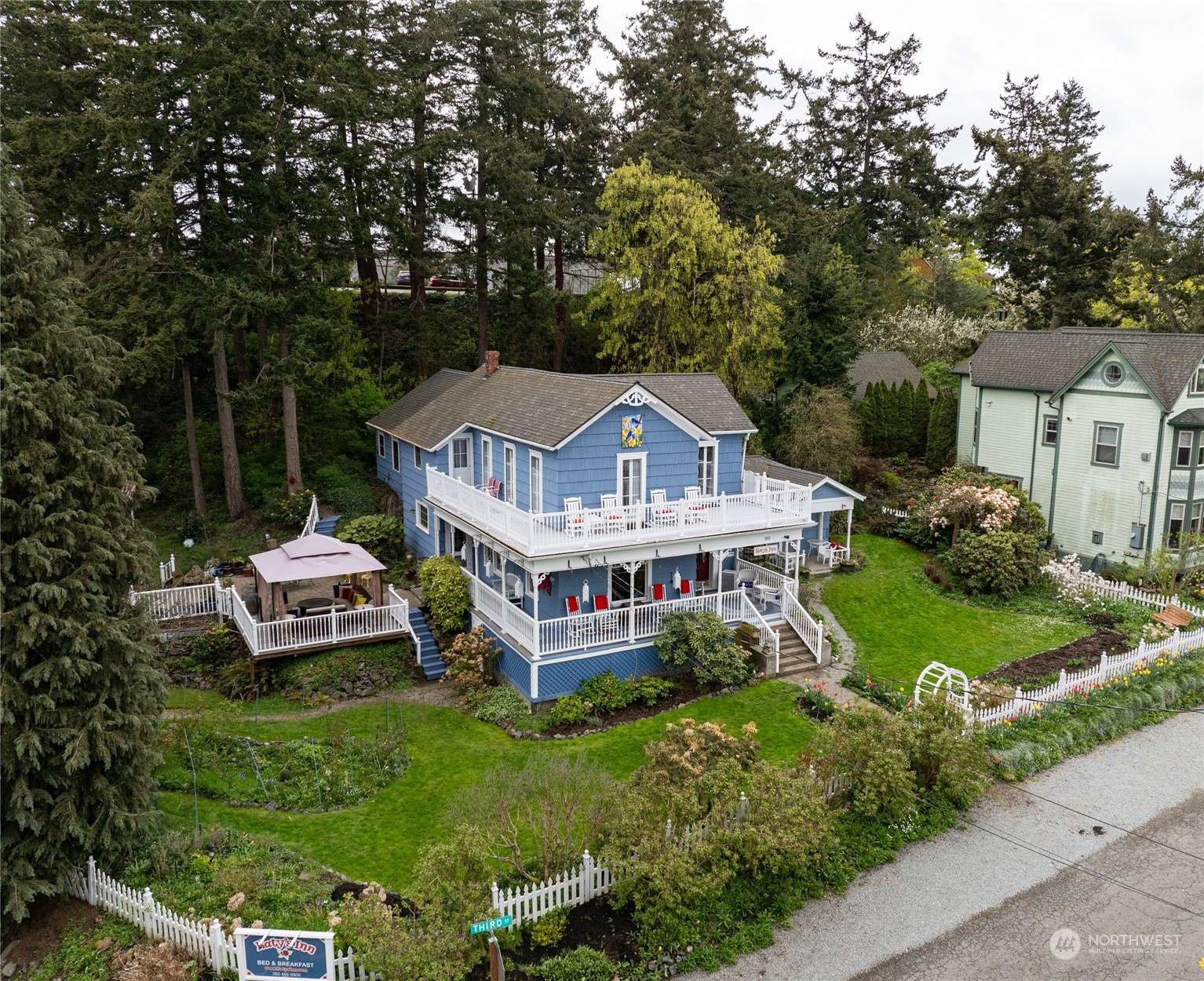 La Conner, WA 98257,503 S 3rd Street