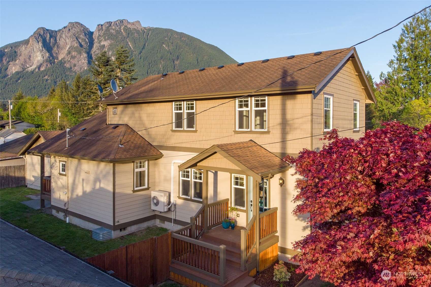 North Bend, WA 98045,124 W 3rd ST