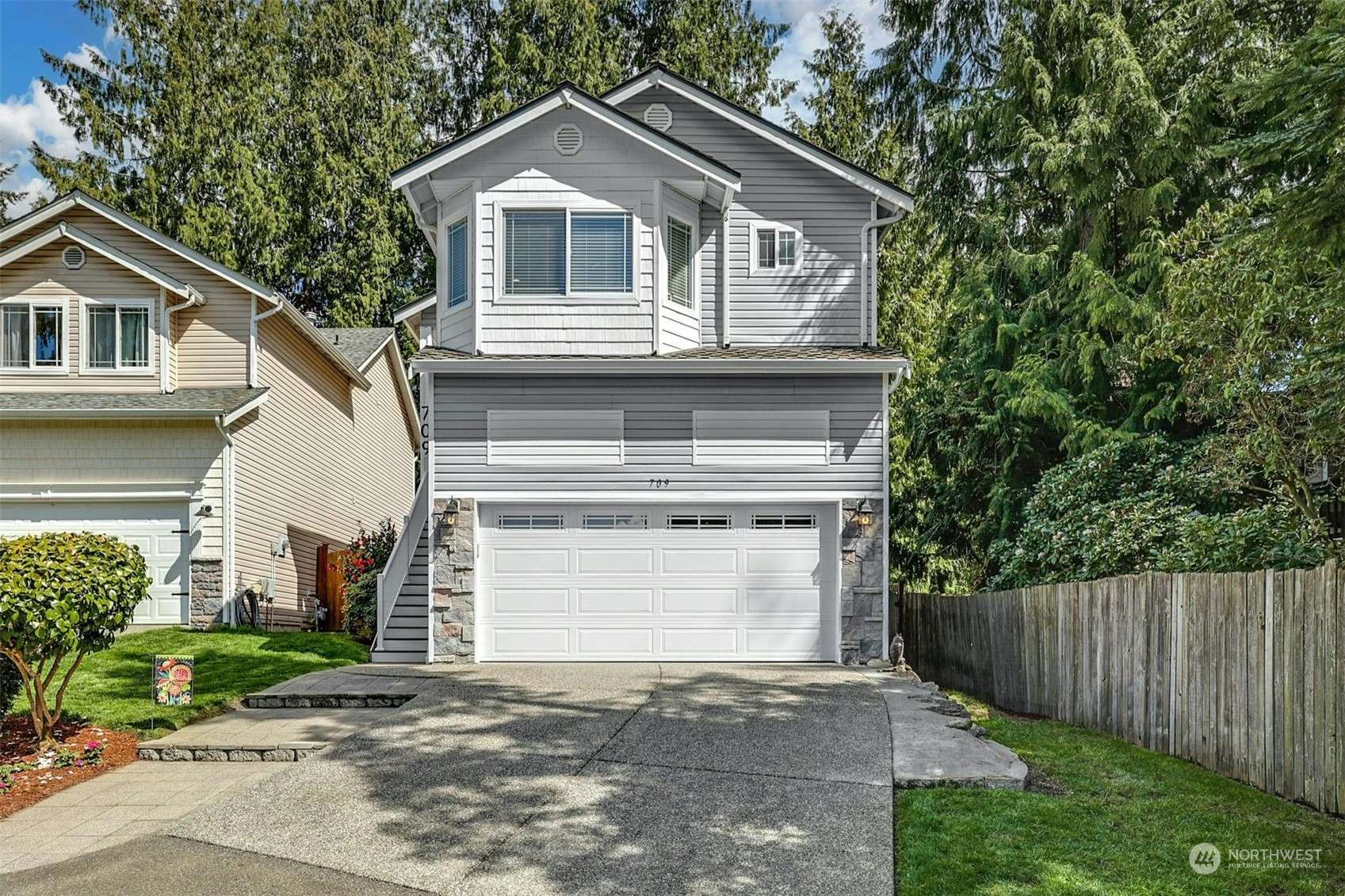 Lynnwood, WA 98036,709 215th PL SW #10