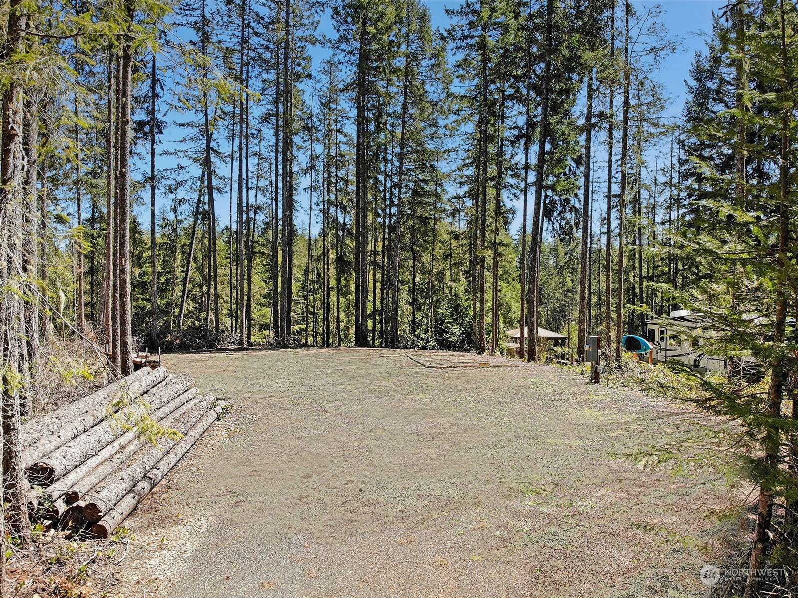 Hoodsport, WA 98548,121 Dogleg PL