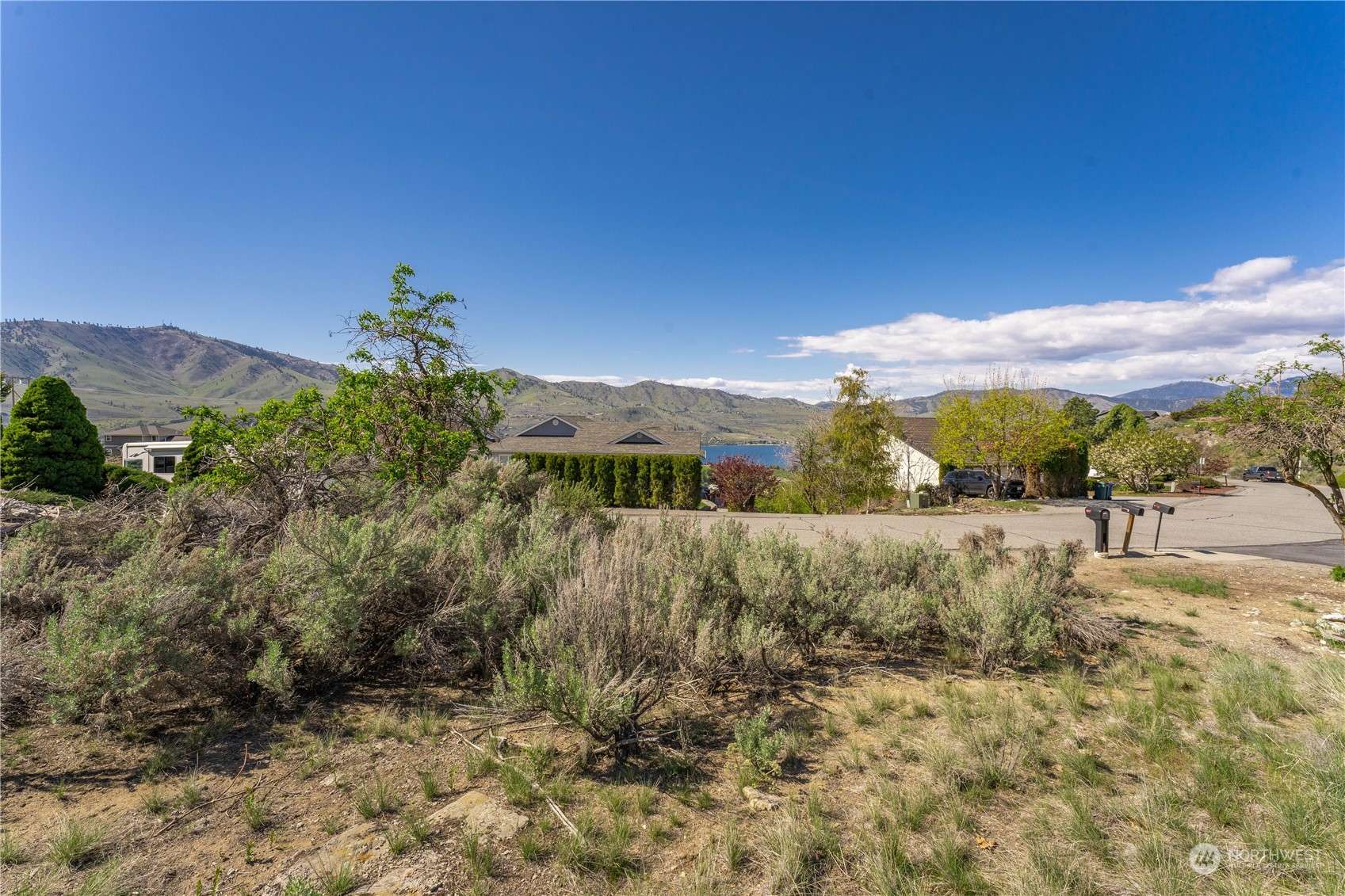 Chelan, WA 98816,125 Long DR