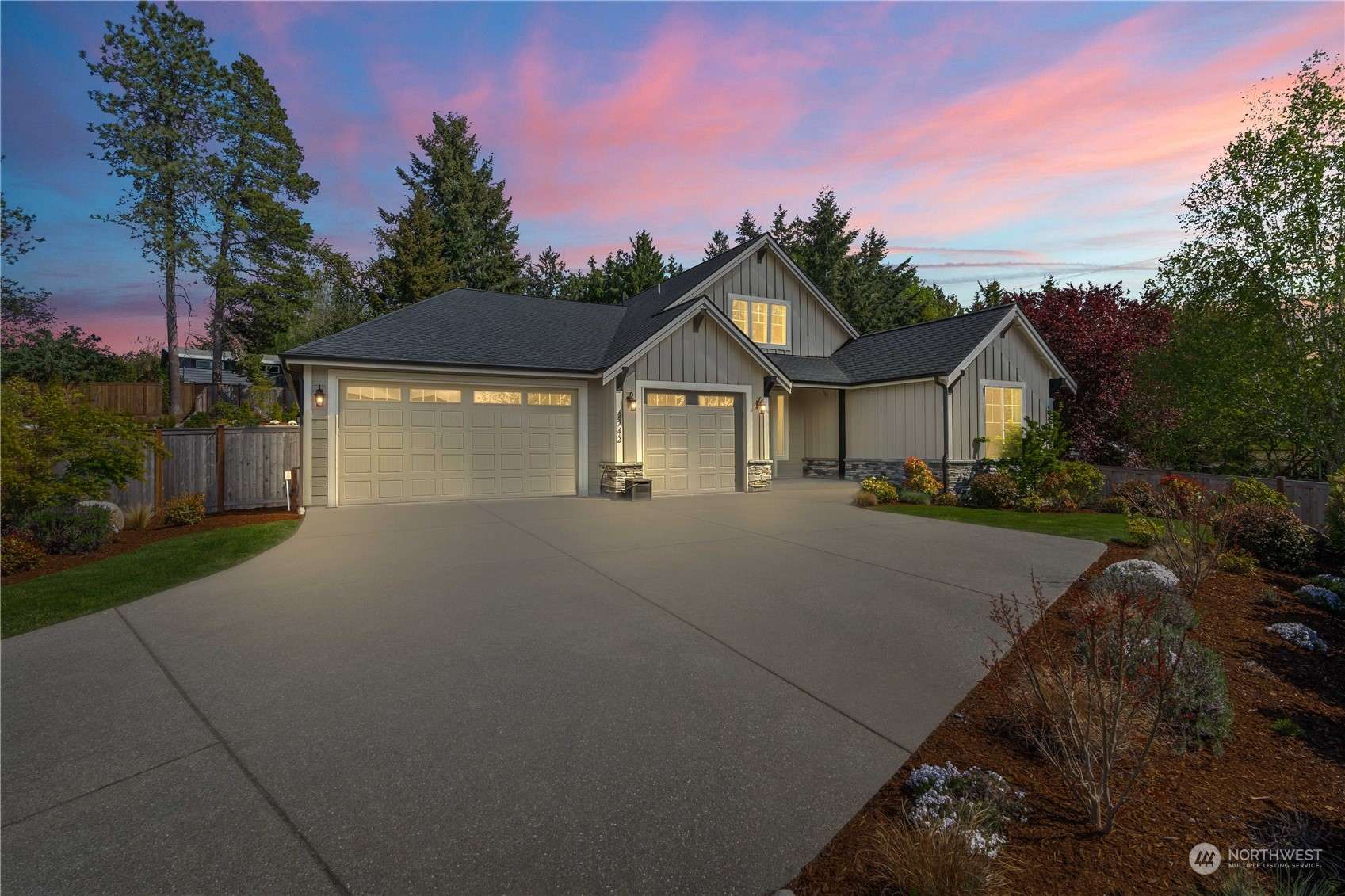 Steilacoom, WA 98388,2742 Tasanee CT