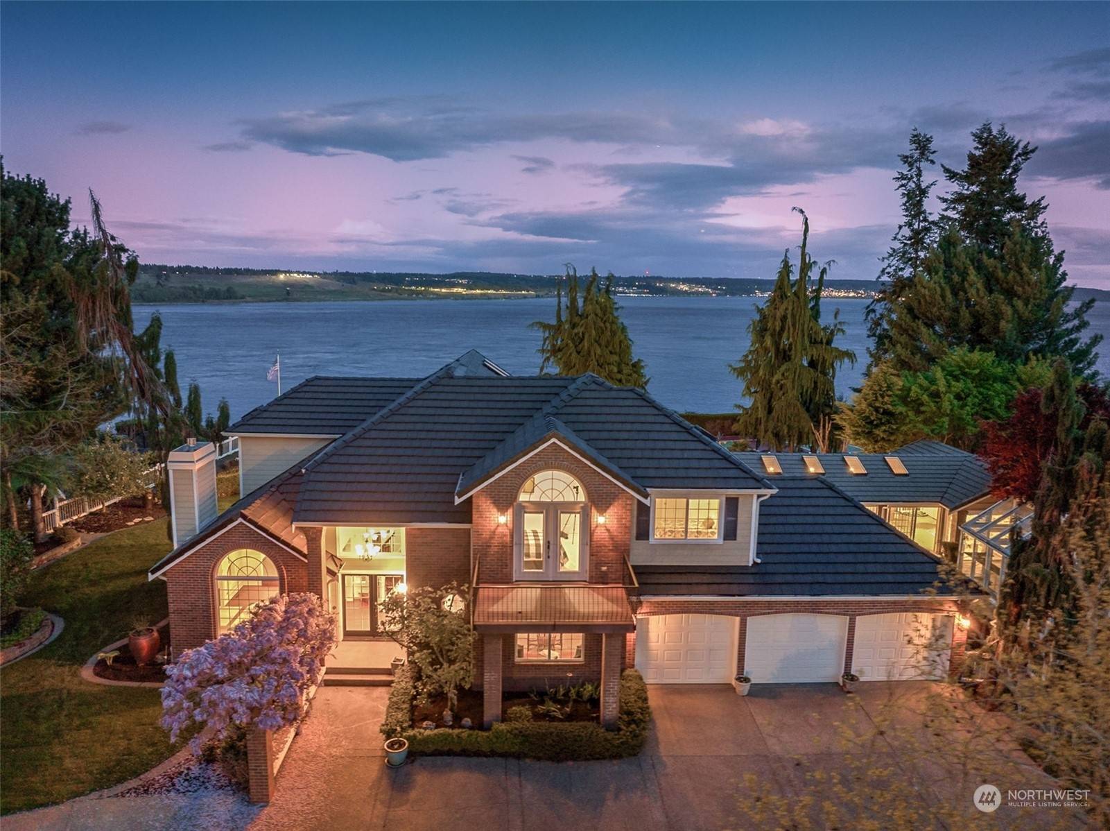 Fox Island, WA 98333,1360 Pilchuck Heights