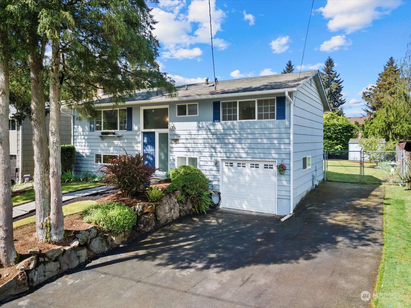 Mountlake Terrace, WA 98043,22706 38th AVE W