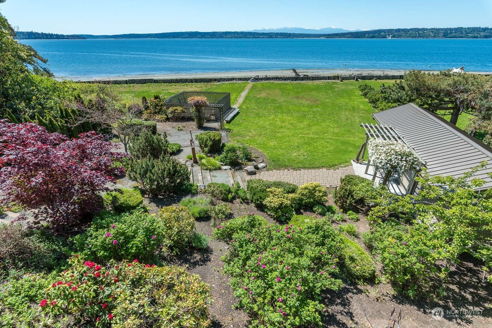 Camano Island, WA 98282,2124 Otter Lane