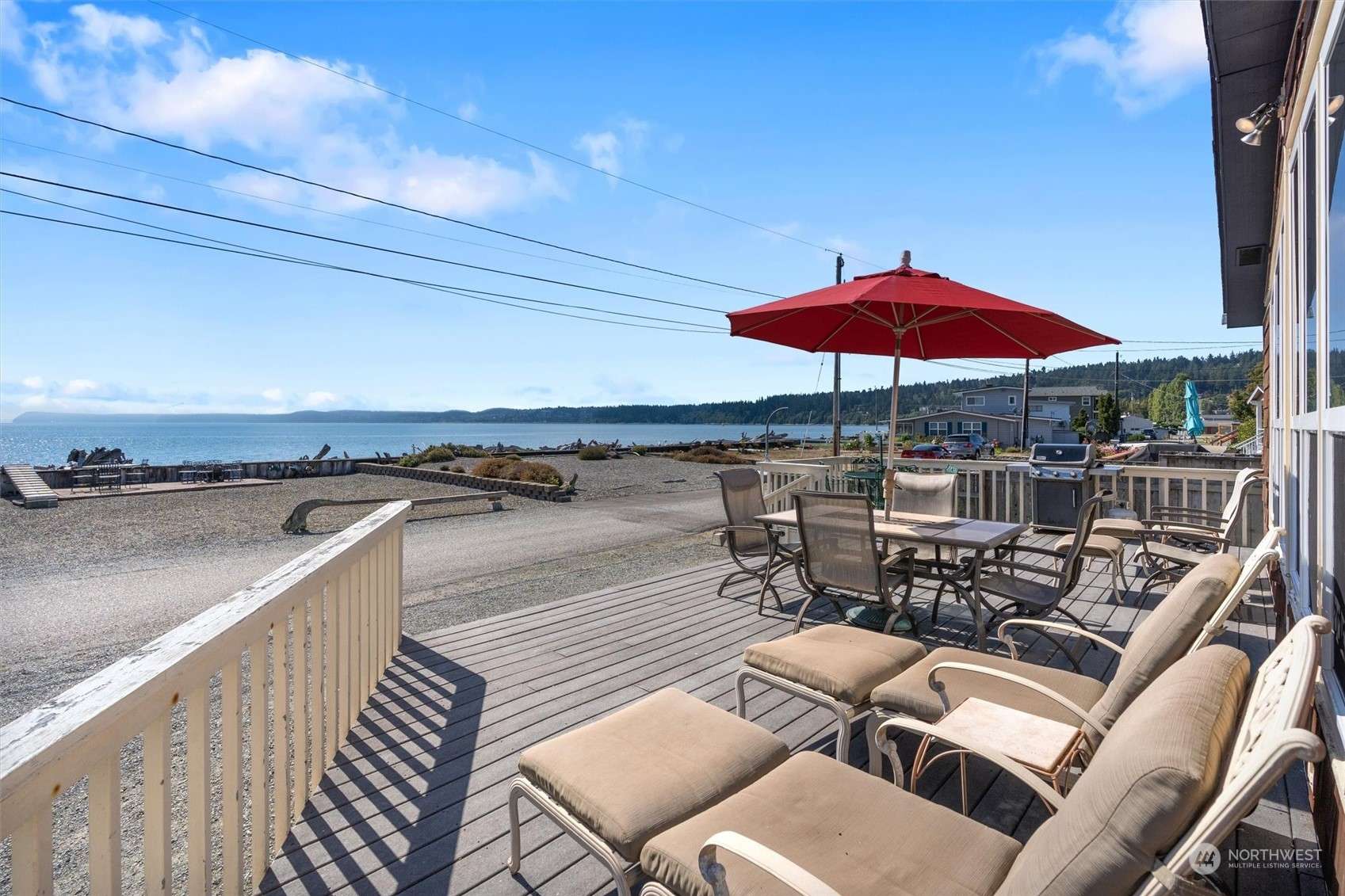 Camano Island, WA 98282,279 Driftwood Shores RD