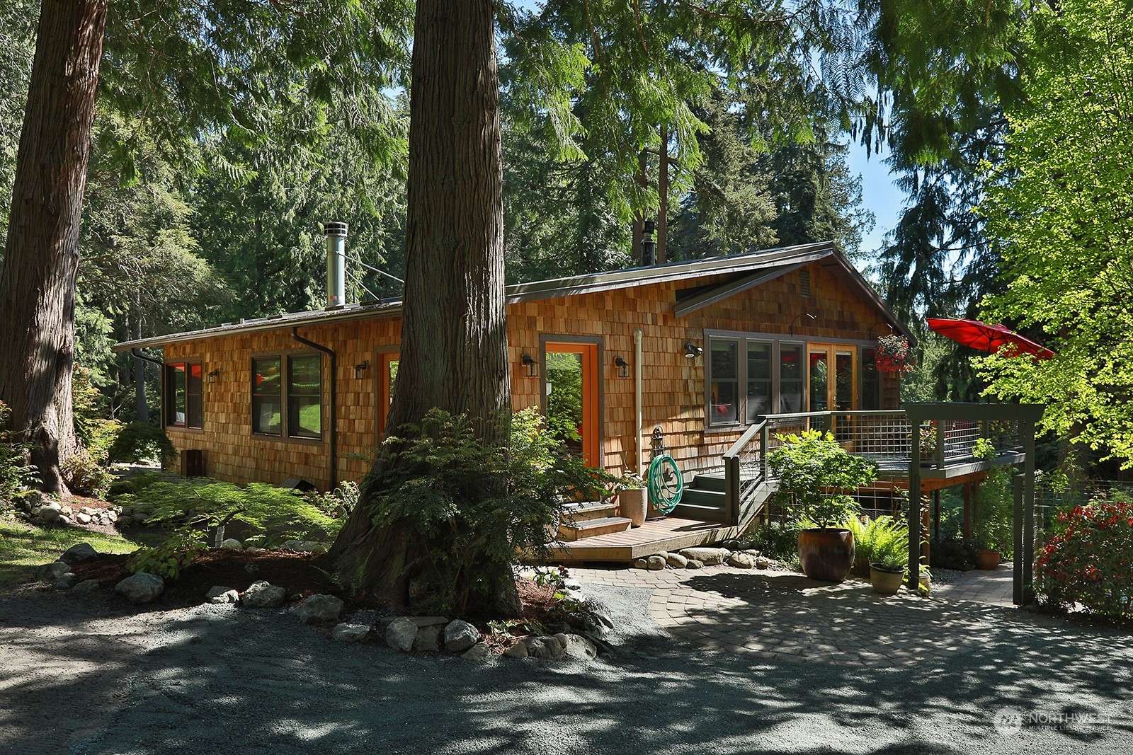 Langley, WA 98260,5120 Ribbit RD