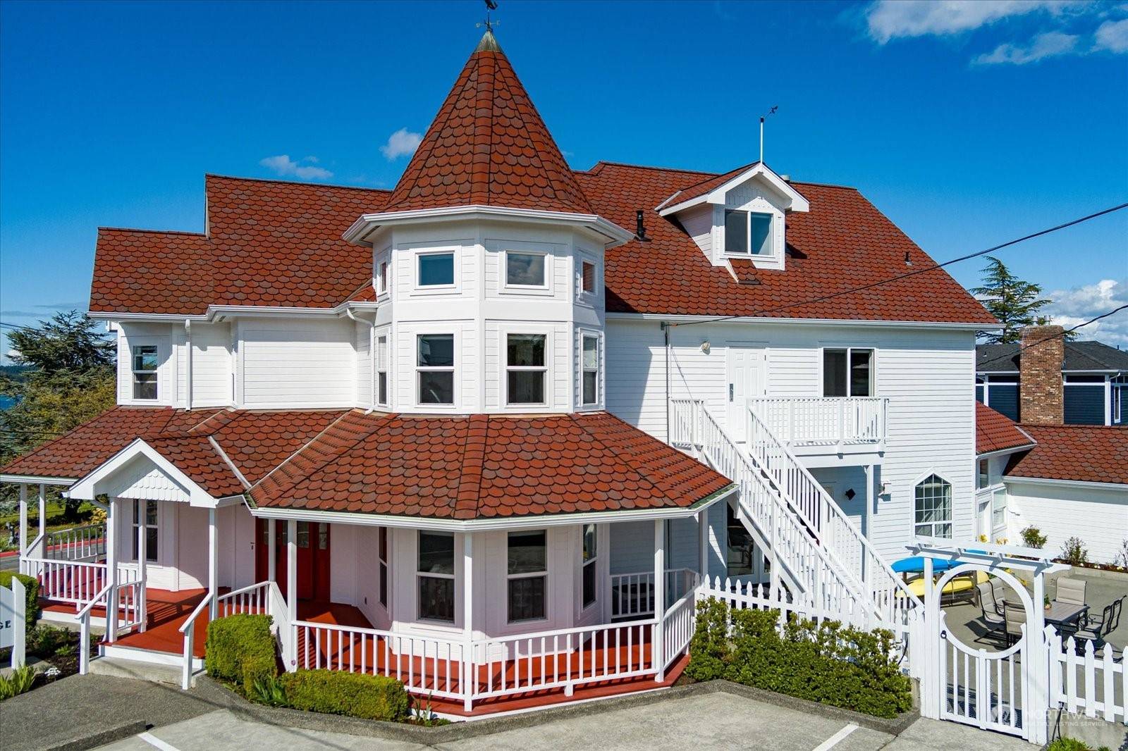 Coupeville, WA 98239,807 N Main ST