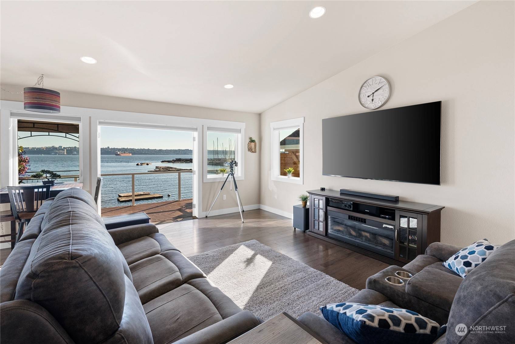 Tacoma, WA 98422,5314 Marine View DR