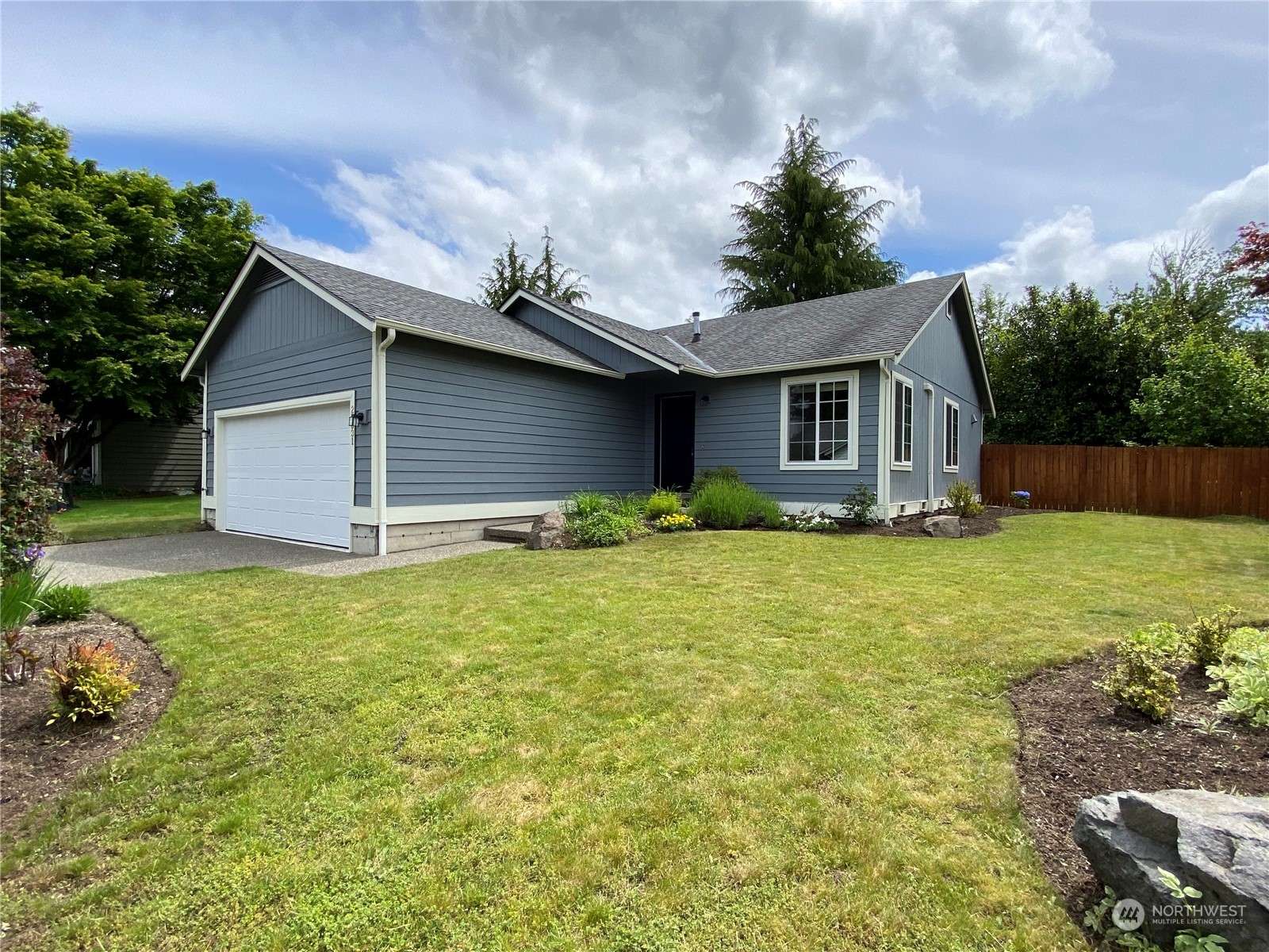 Maple Valley, WA 98038,23031 SE 282nd CT