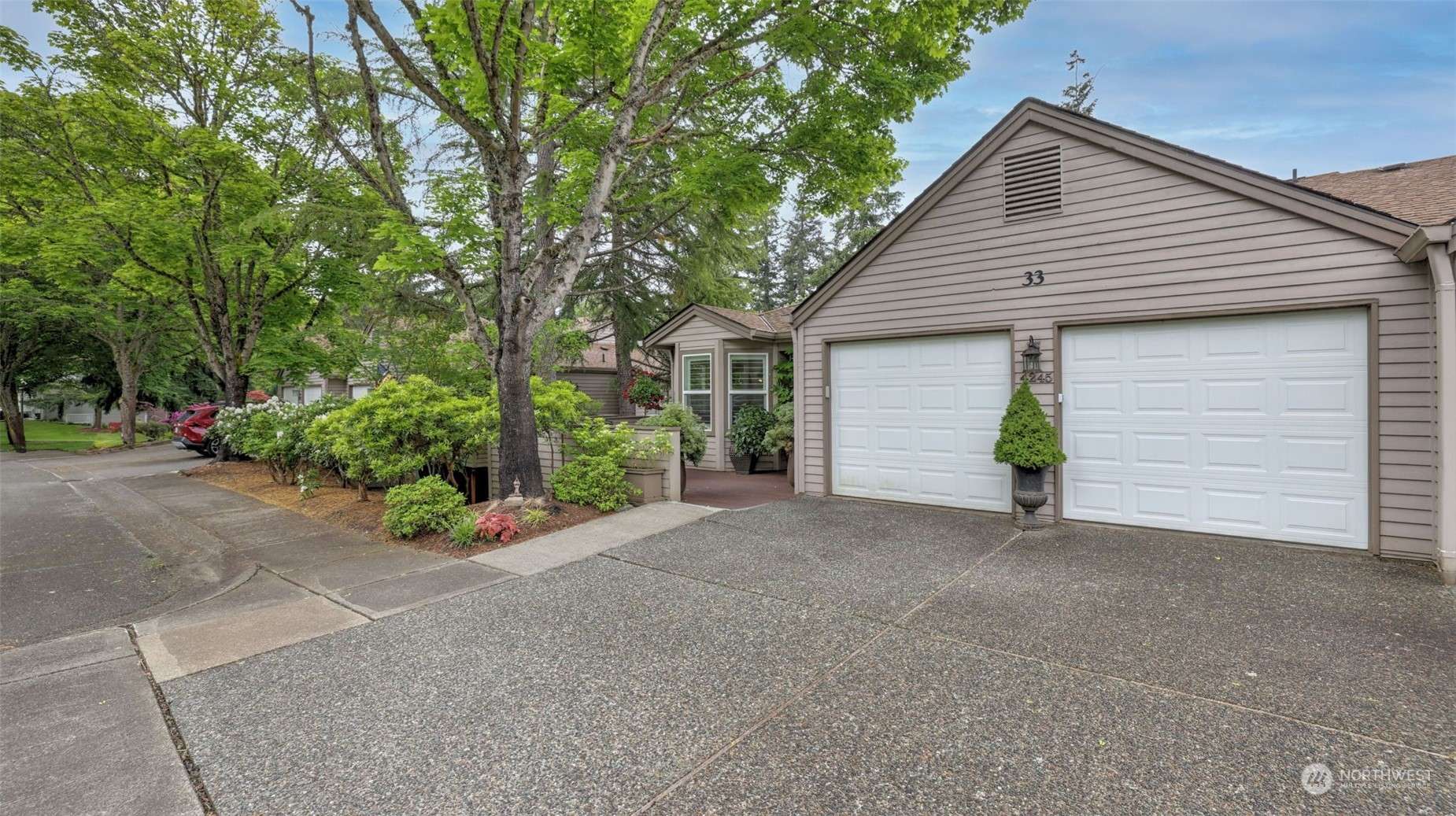 Issaquah, WA 98029,4245 Providence Point DR SE #2101