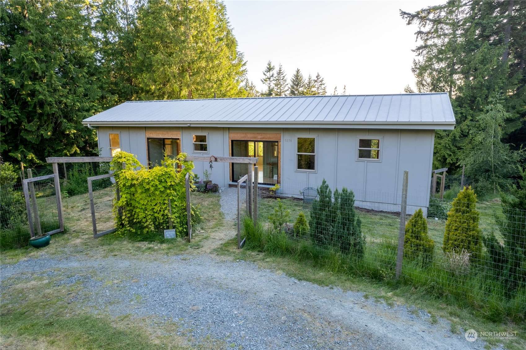 Langley, WA 98260,5274 Emil RD