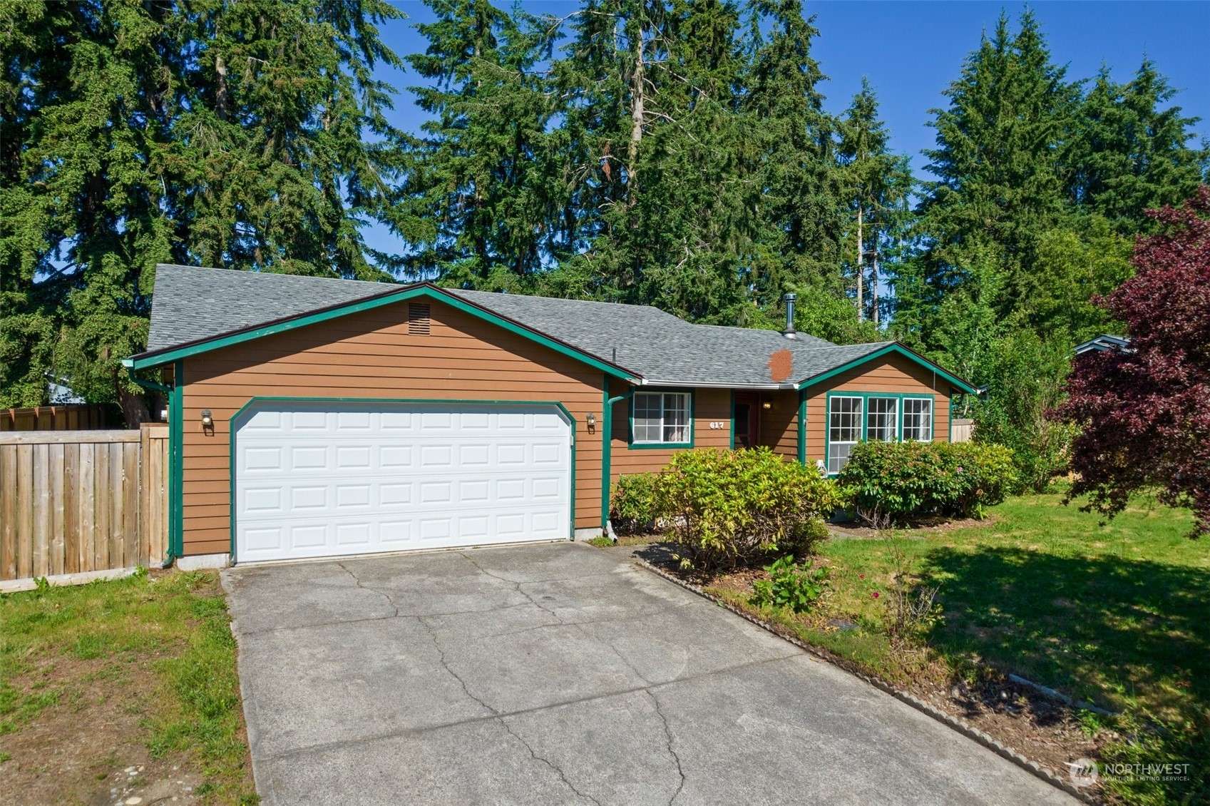 Olympia, WA 98513,617 Hawks Glen DR SE