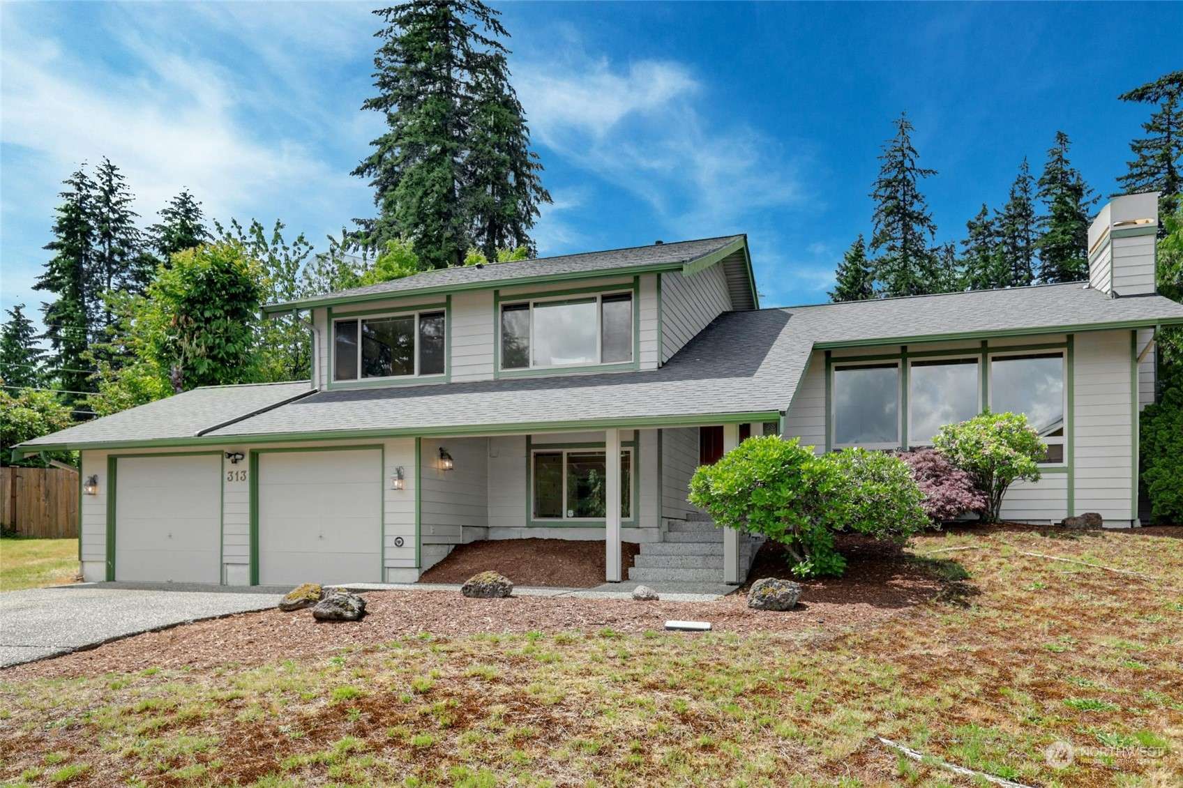 Bothell, WA 98012,313 160th PL SE