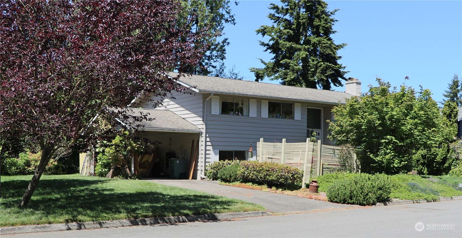 Edmonds, WA 98026,21426 89th AVE W