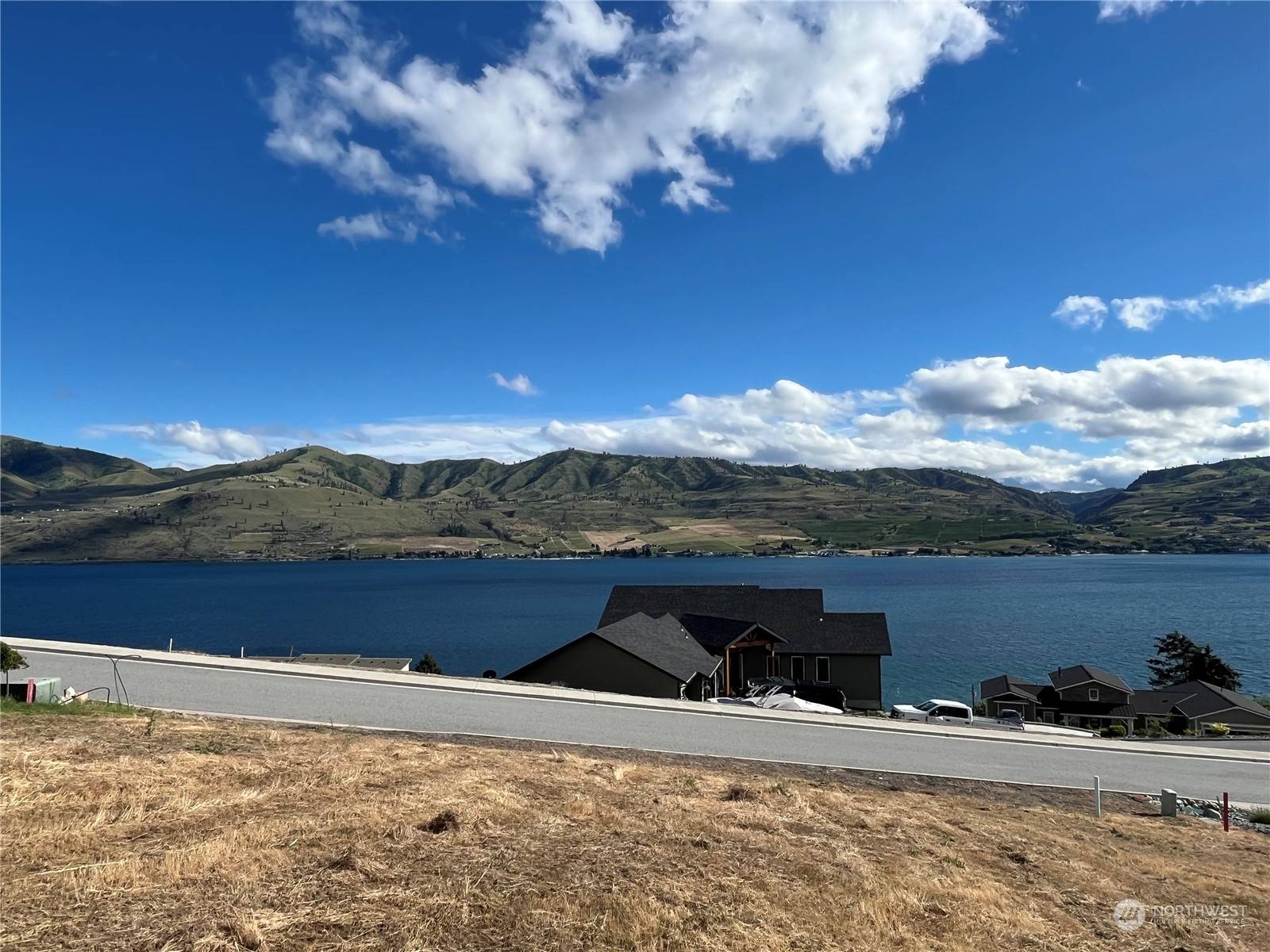 Chelan, WA 98816,154 Apple AVE