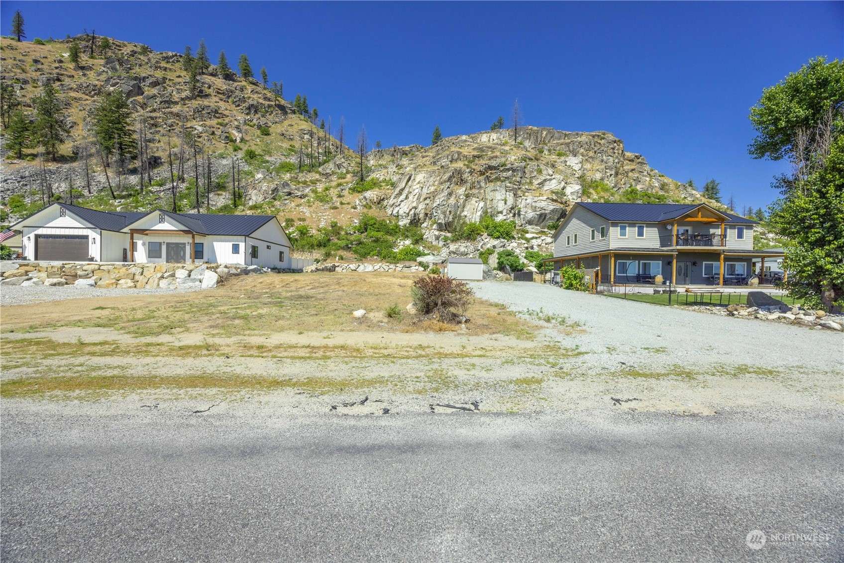 Pateros, WA 98846,26 Golf Course DR