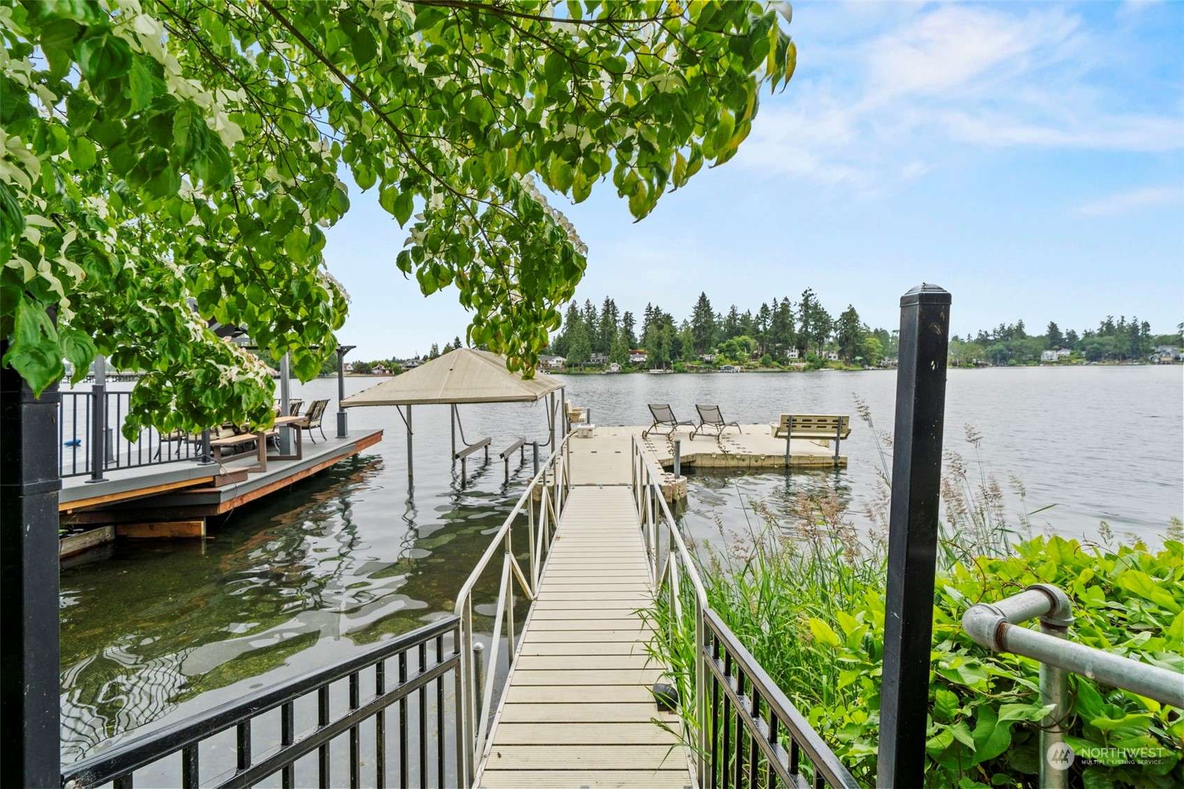 Lakewood, WA 98498,10427 Lake Steilacoom DR SW