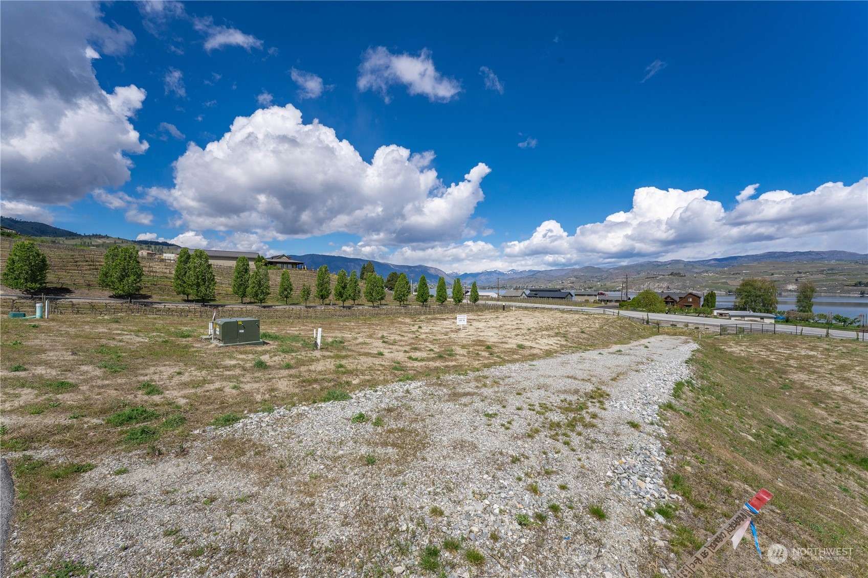 Chelan, WA 98816,42 Loretta LN