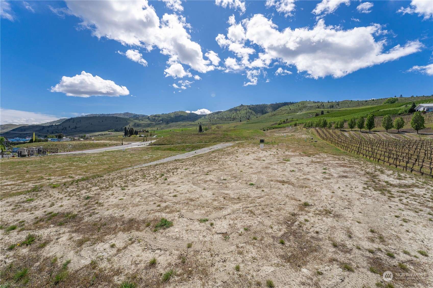 Chelan, WA 98816,42 Loretta LN