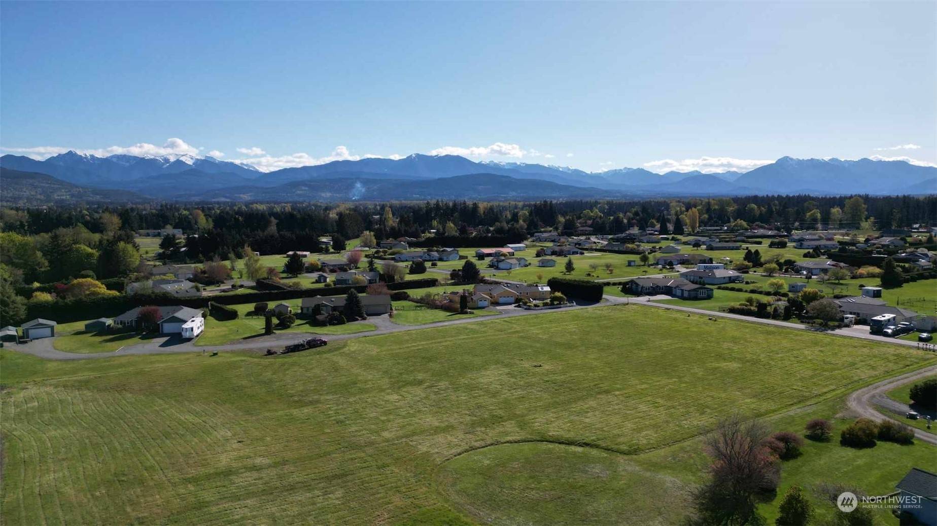 Sequim, WA 98382,366 Livengood LN