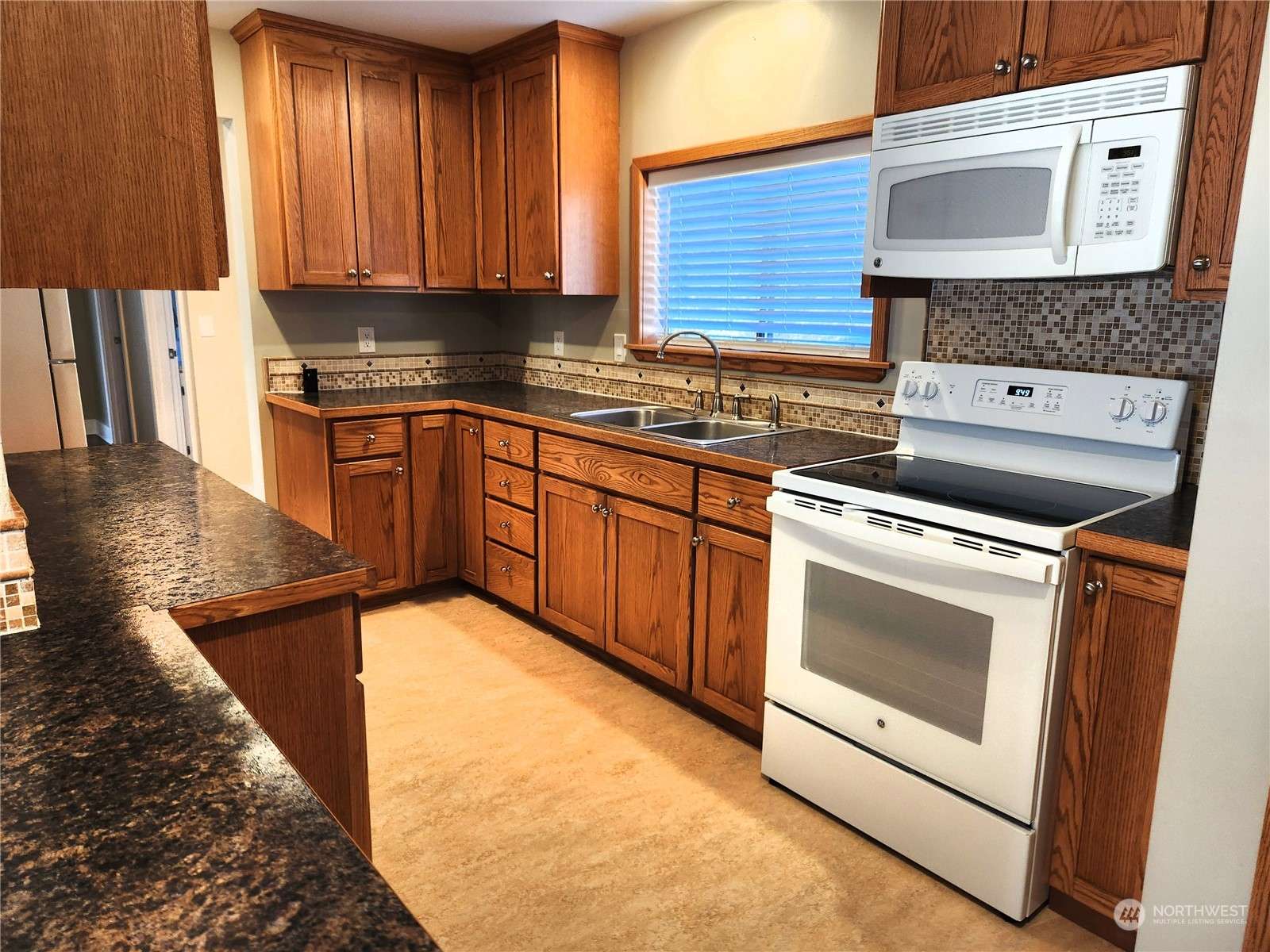 Oroville, WA 98844,2023 Deerpath DR