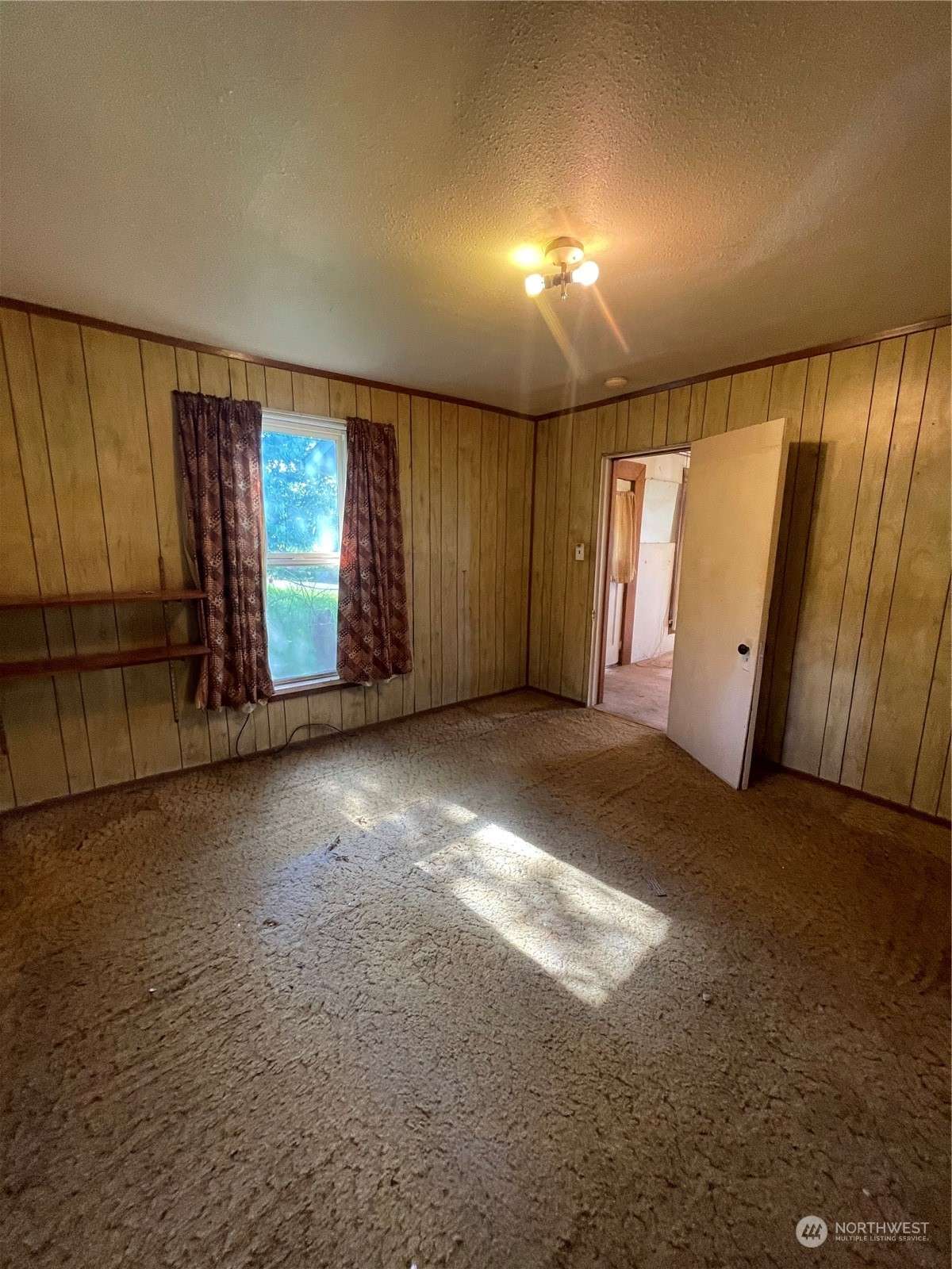 Raymond, WA 98577,1045 Crossing ST