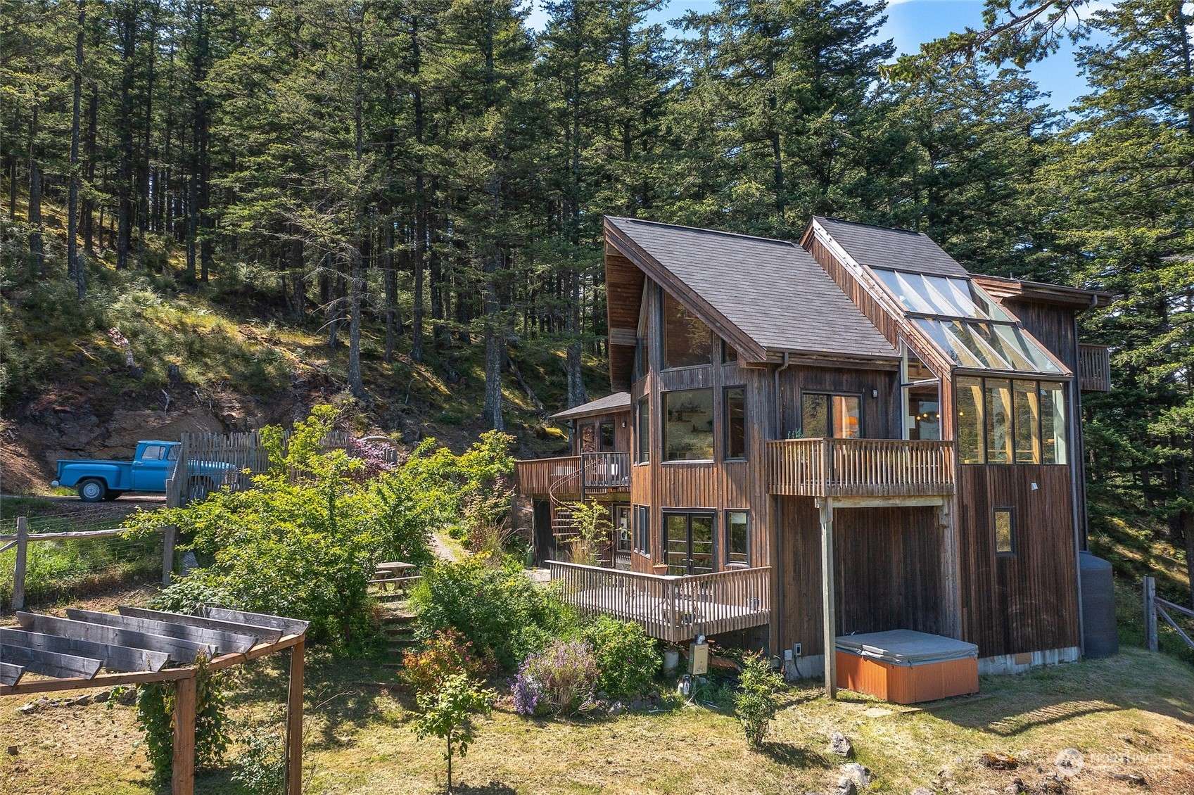 Orcas Island, WA 98245,195 Ivy LN