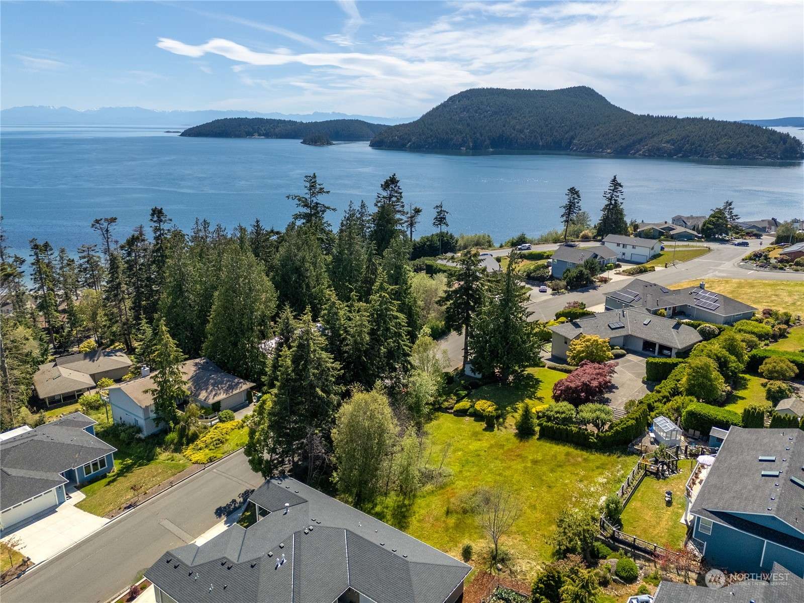 Anacortes, WA 98221,4610 Bryce DR