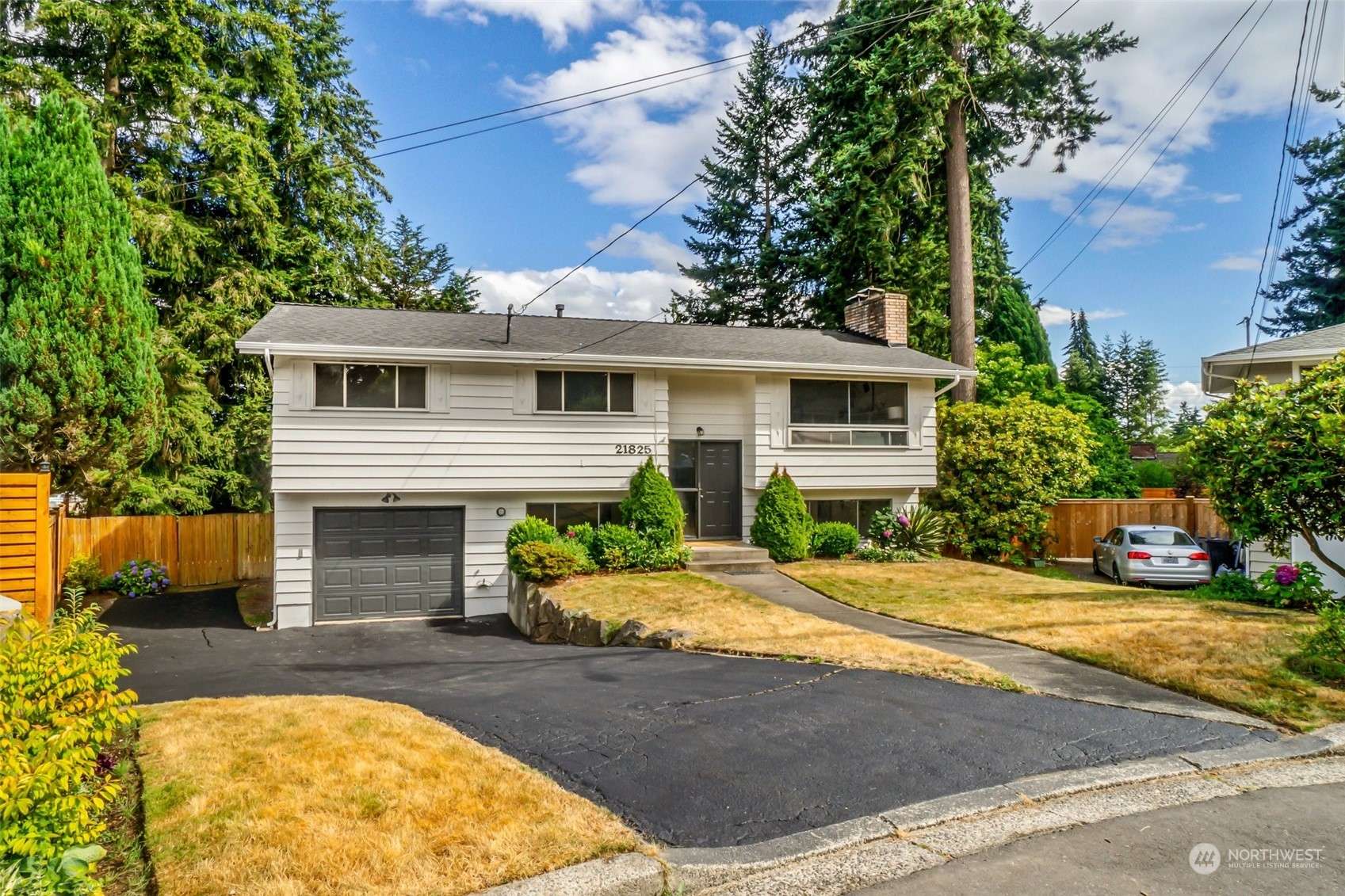 Edmonds, WA 98026,21825 76th PL W