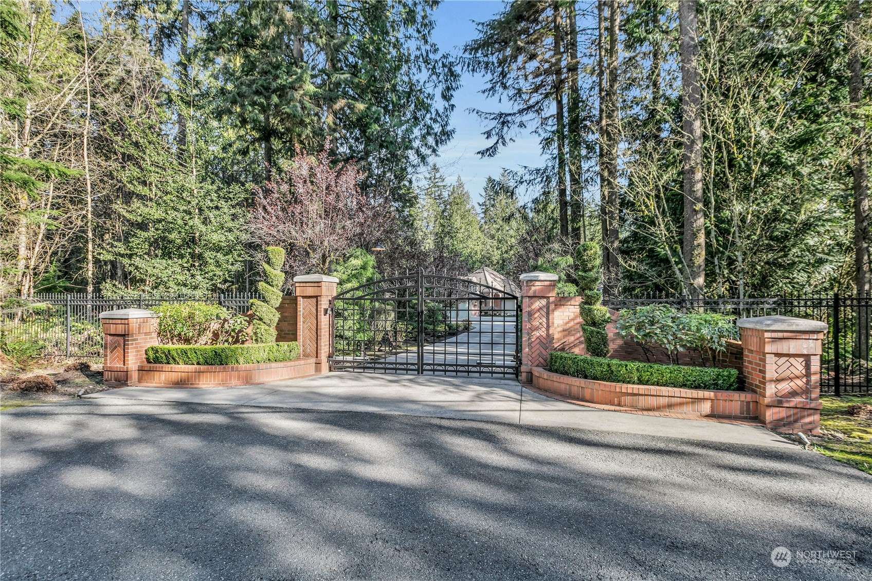 Woodinville, WA 98077,16428 Mink RD NE