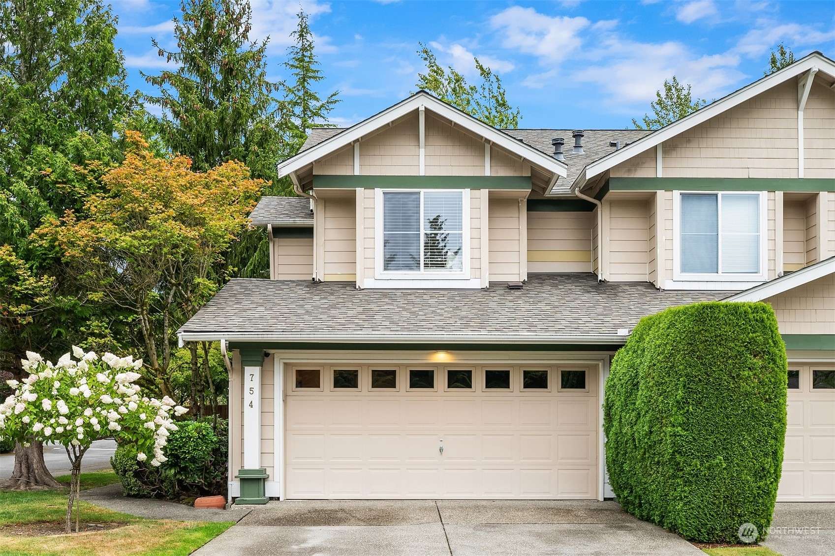 Sammamish, WA 98074,754 239th PL SE