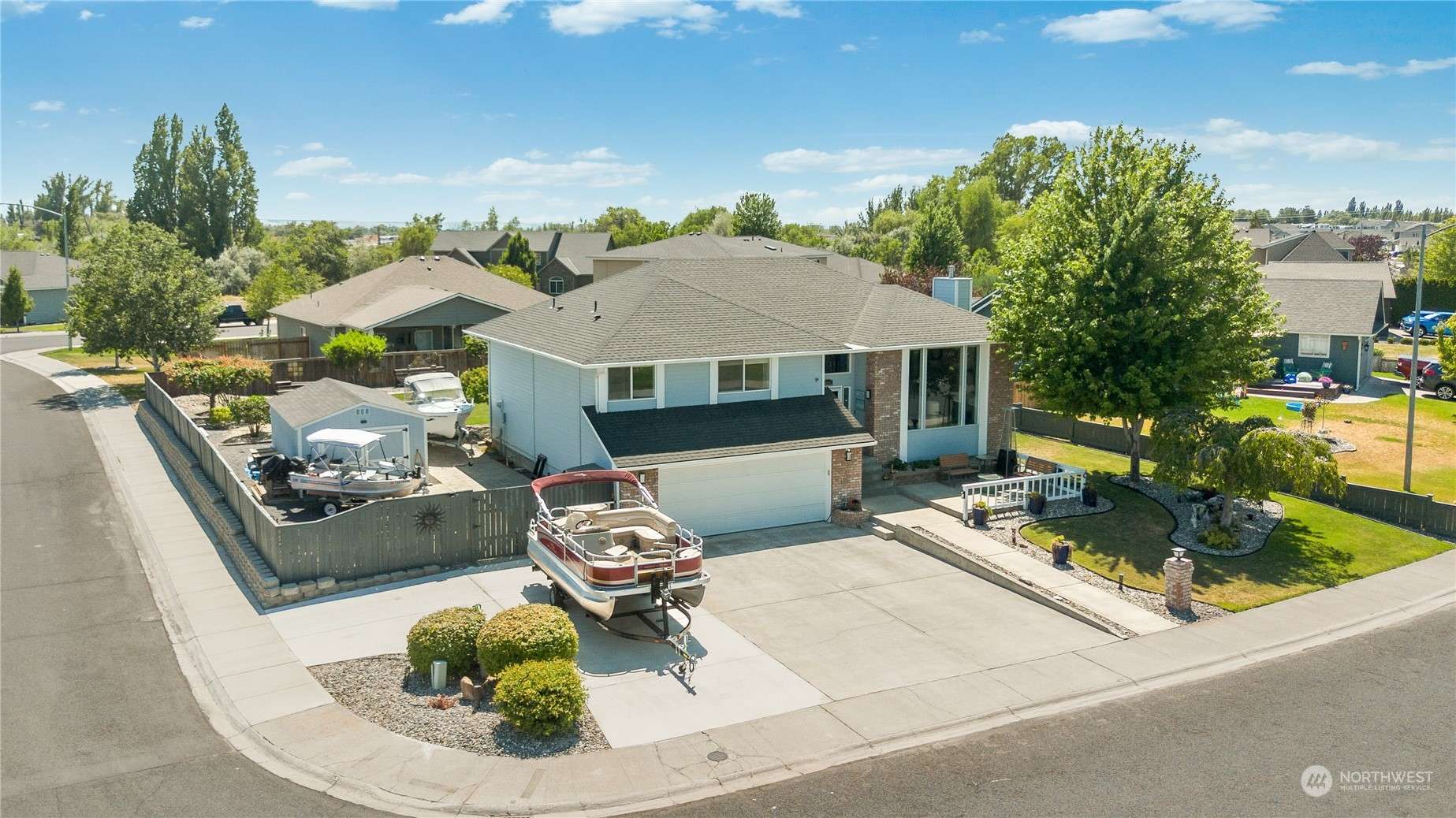 Moses Lake, WA 98837,4095 W Cove West DR