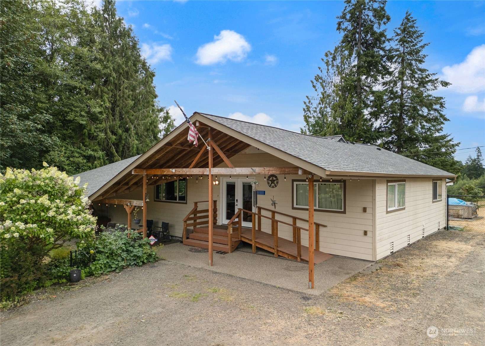 Port Orchard, WA 98367,11111 Silver LN SW