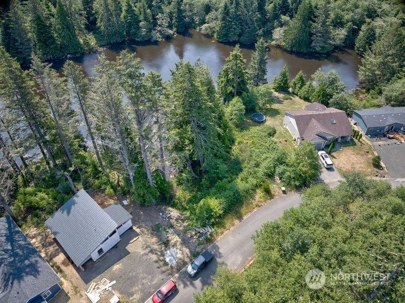 South Bend, WA 98586,4 Sunrise LN