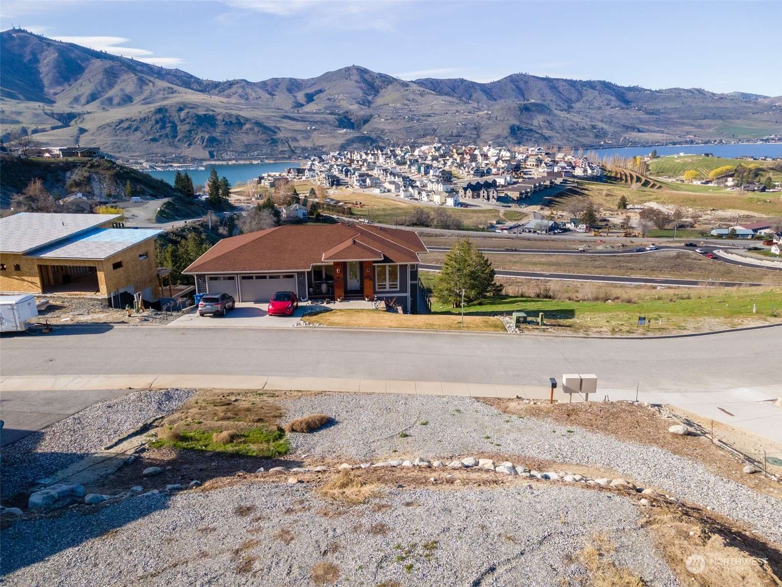 Chelan, WA 98816,105 Hillcrest LN