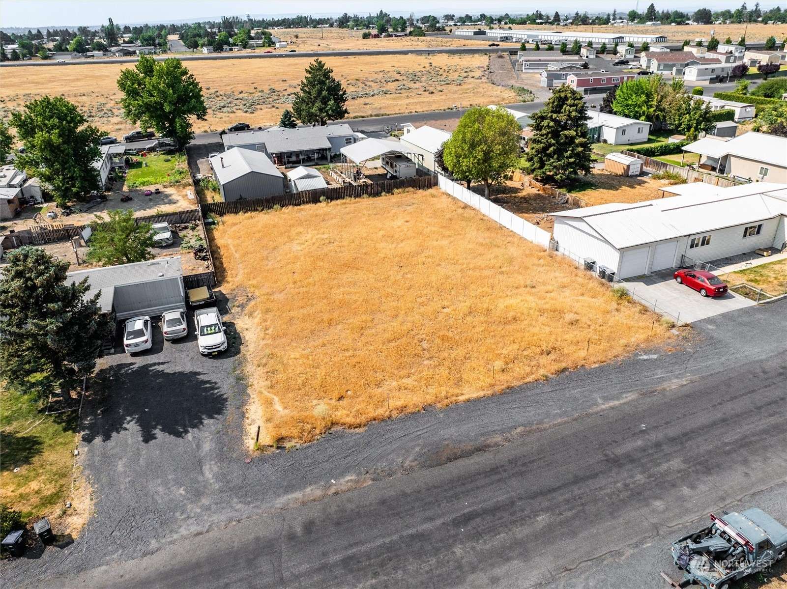 Moses Lake, WA 98837,8673 Charles RD NE