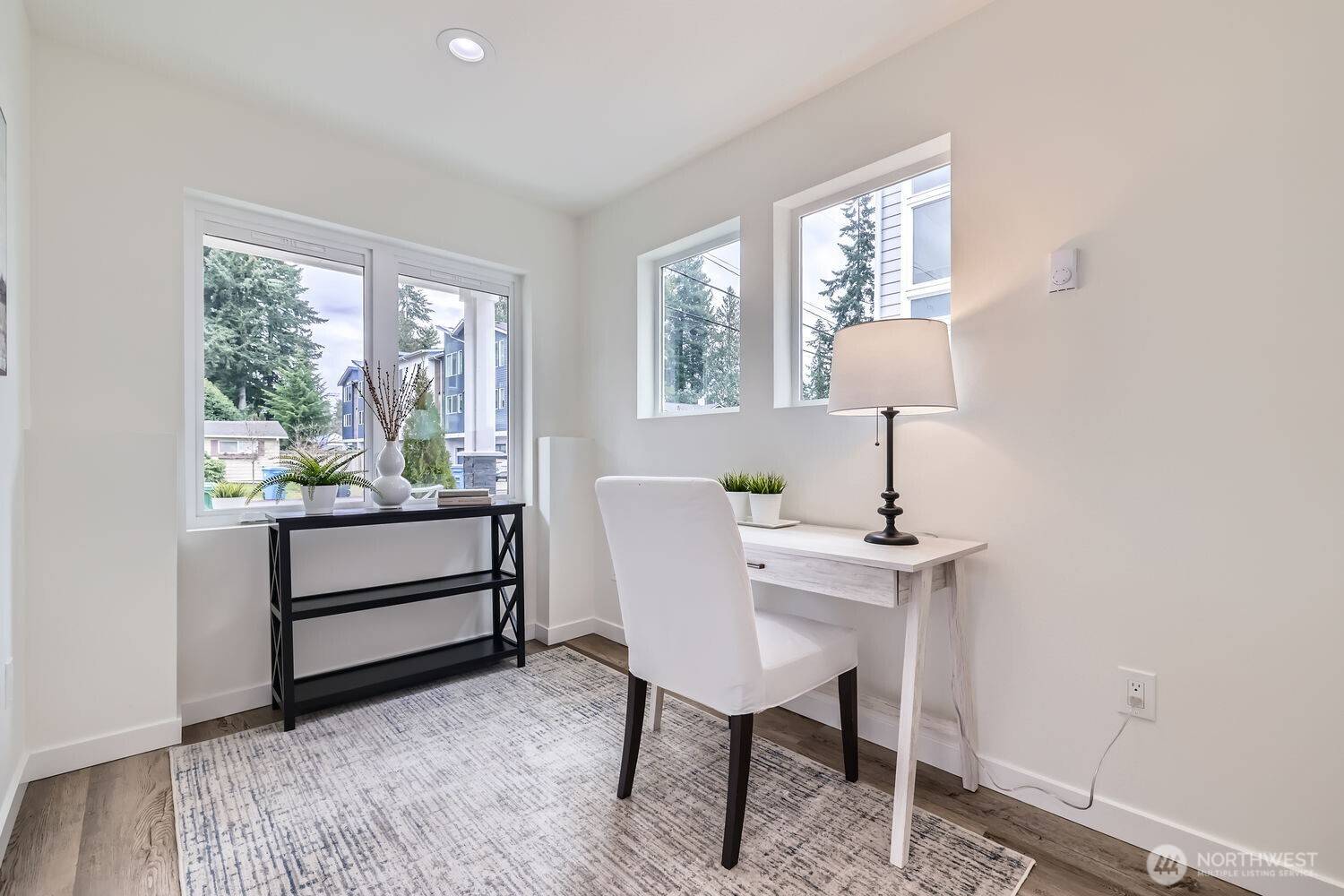 Shoreline, WA 98155,18331 1st AVE NE
