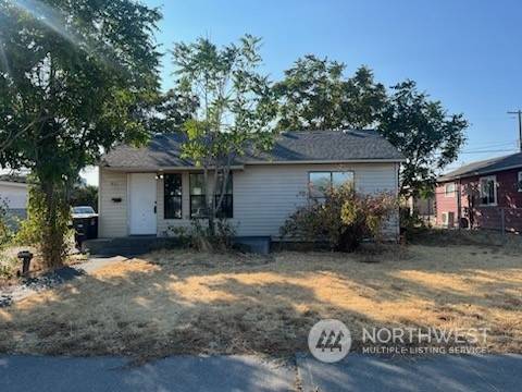 Moses Lake, WA 98837,831 S Grand DR