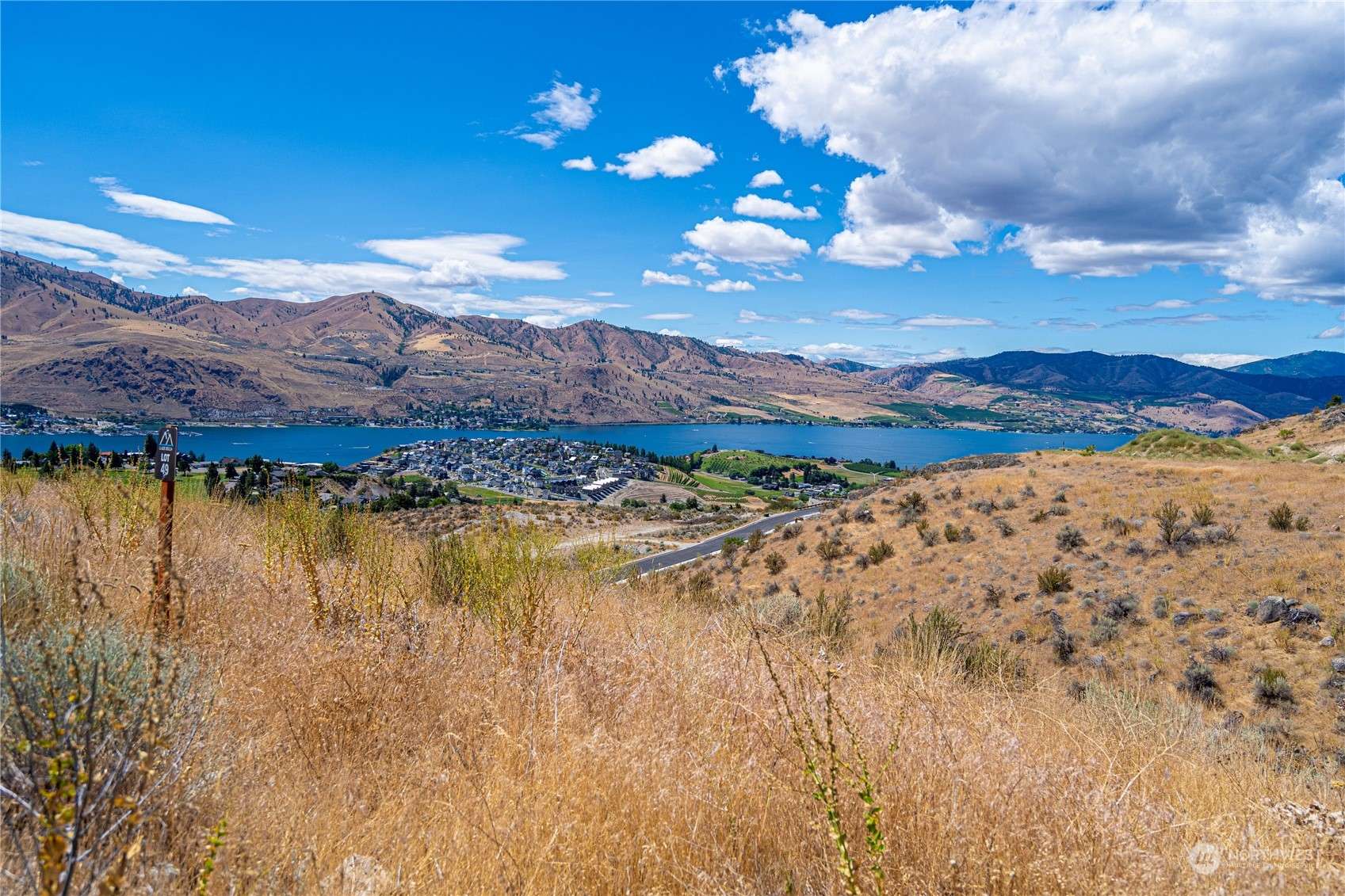 Chelan, WA 98816,901 Long DR