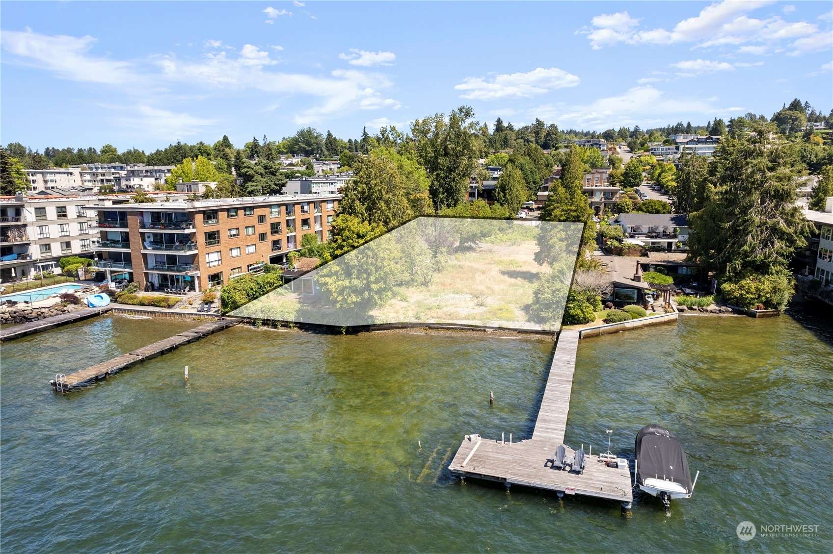 Kirkland, WA 98033,6211 Lake Washington BLVD NE