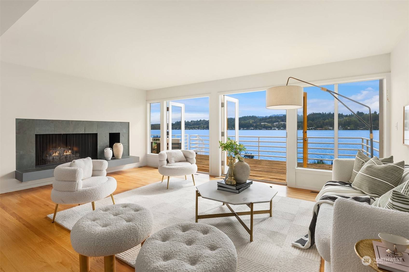 Mercer Island, WA 98040,5438 E Mercer WAY