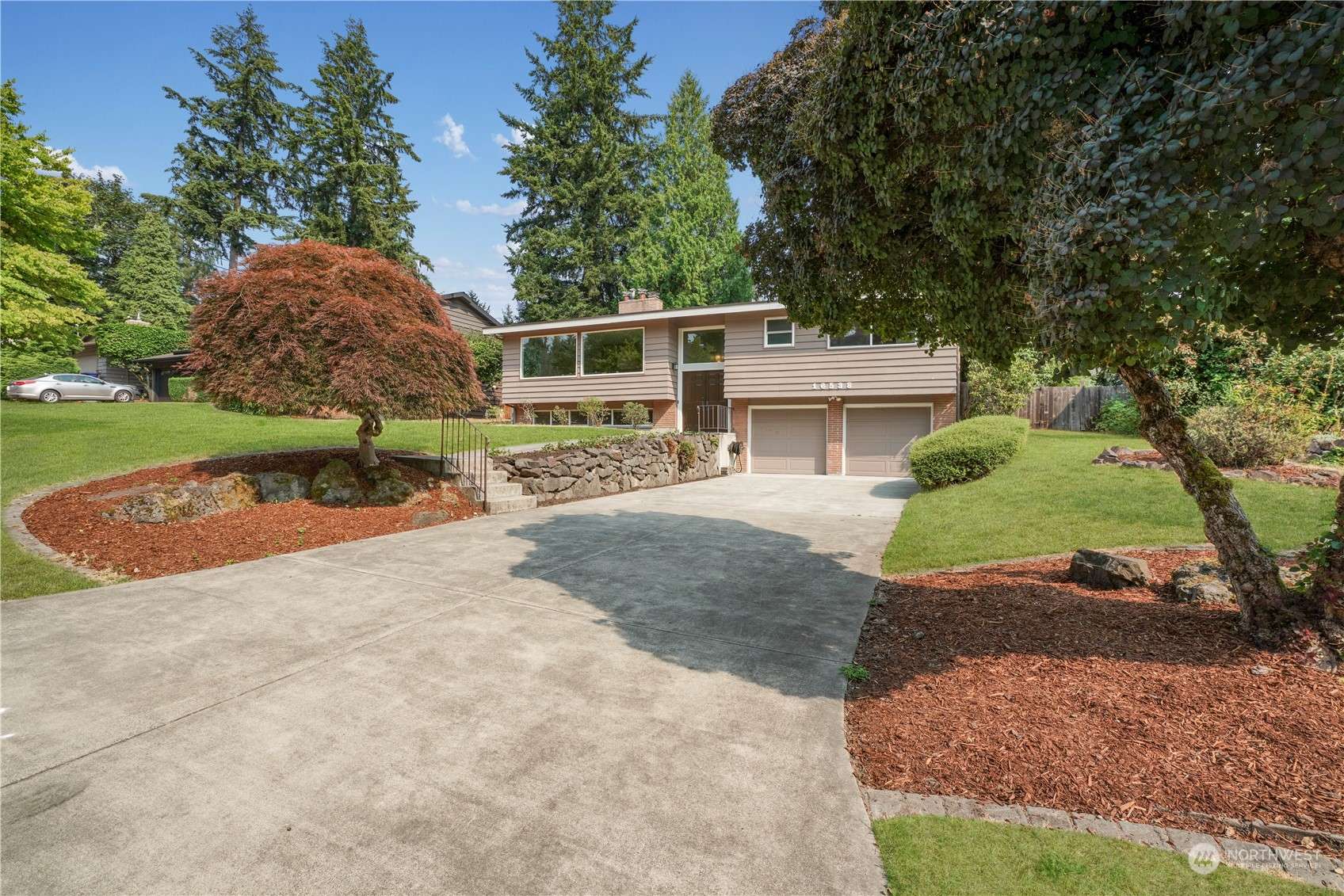 Bellevue, WA 98008,16538 SE 30th ST