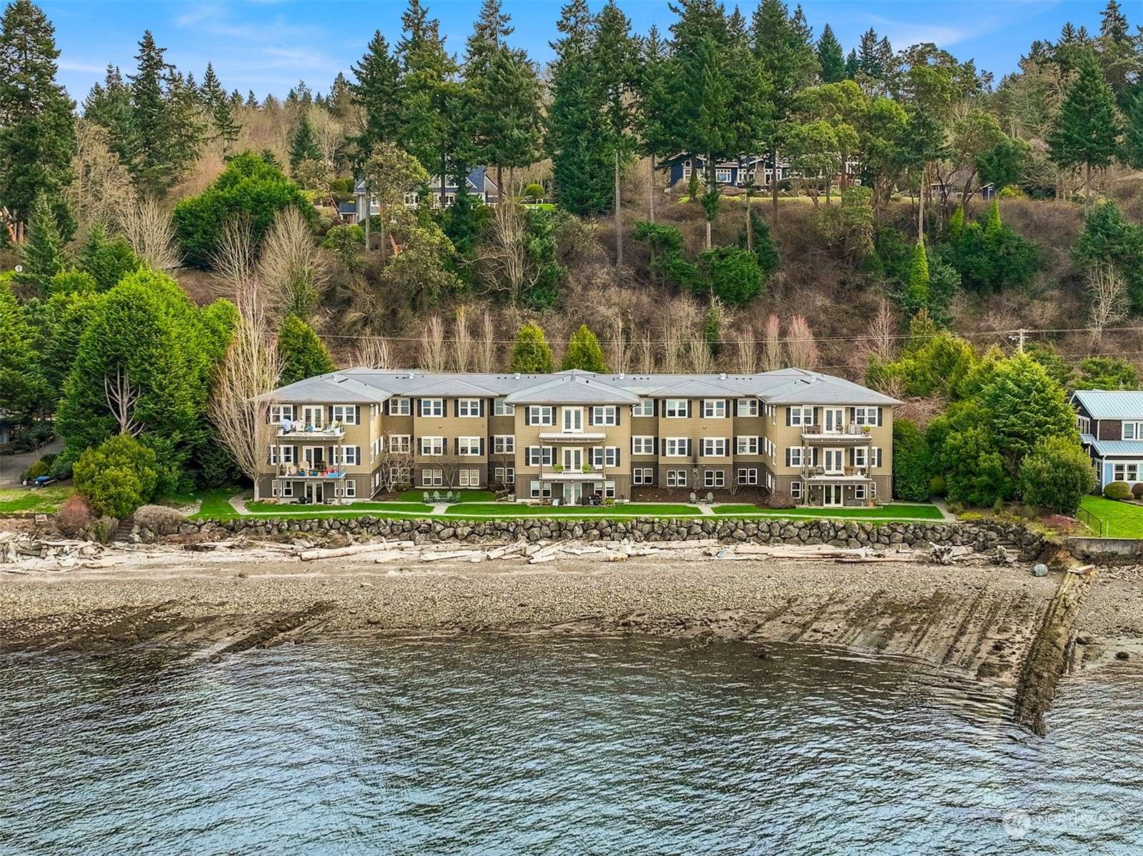 Bainbridge Island, WA 98110,9551 NE South Beach DR #3G