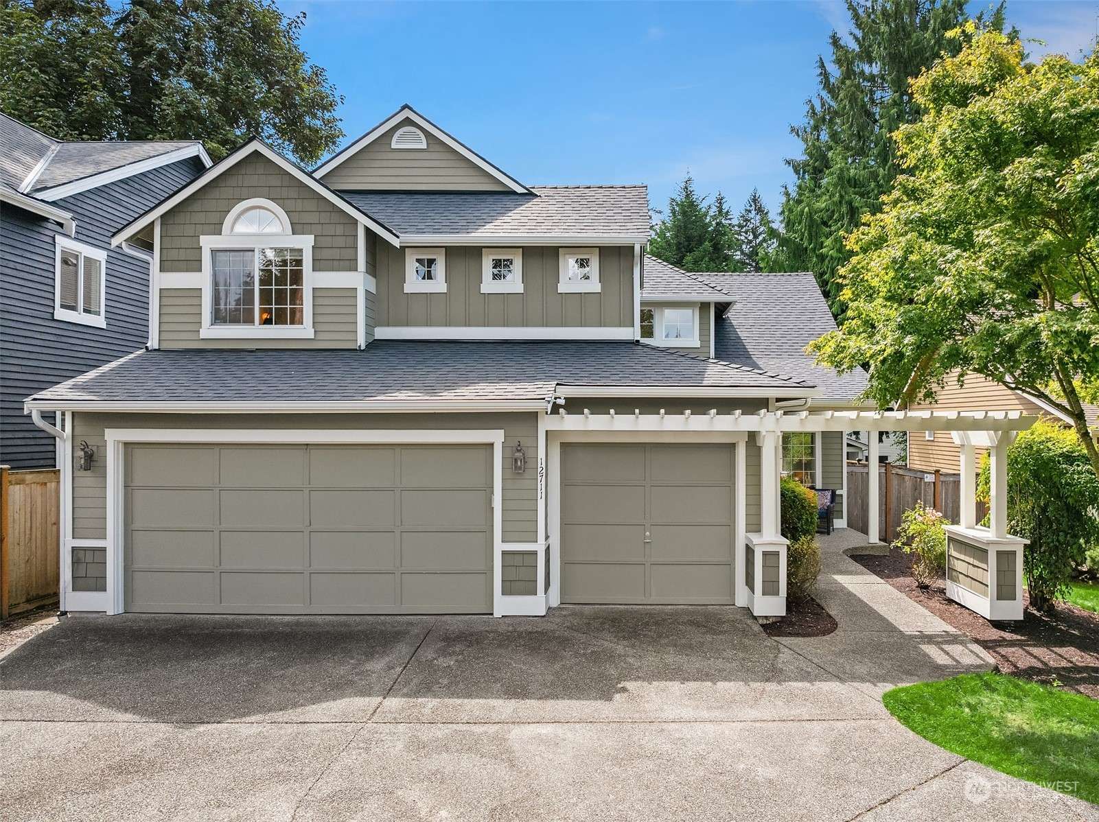 Kirkland, WA 98033,12711 NE 100th PL