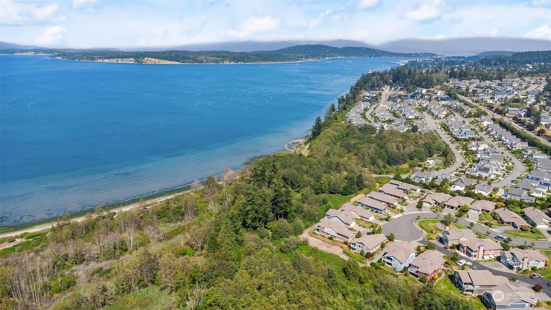 Anacortes, WA 98221,4830 Edwards WAY